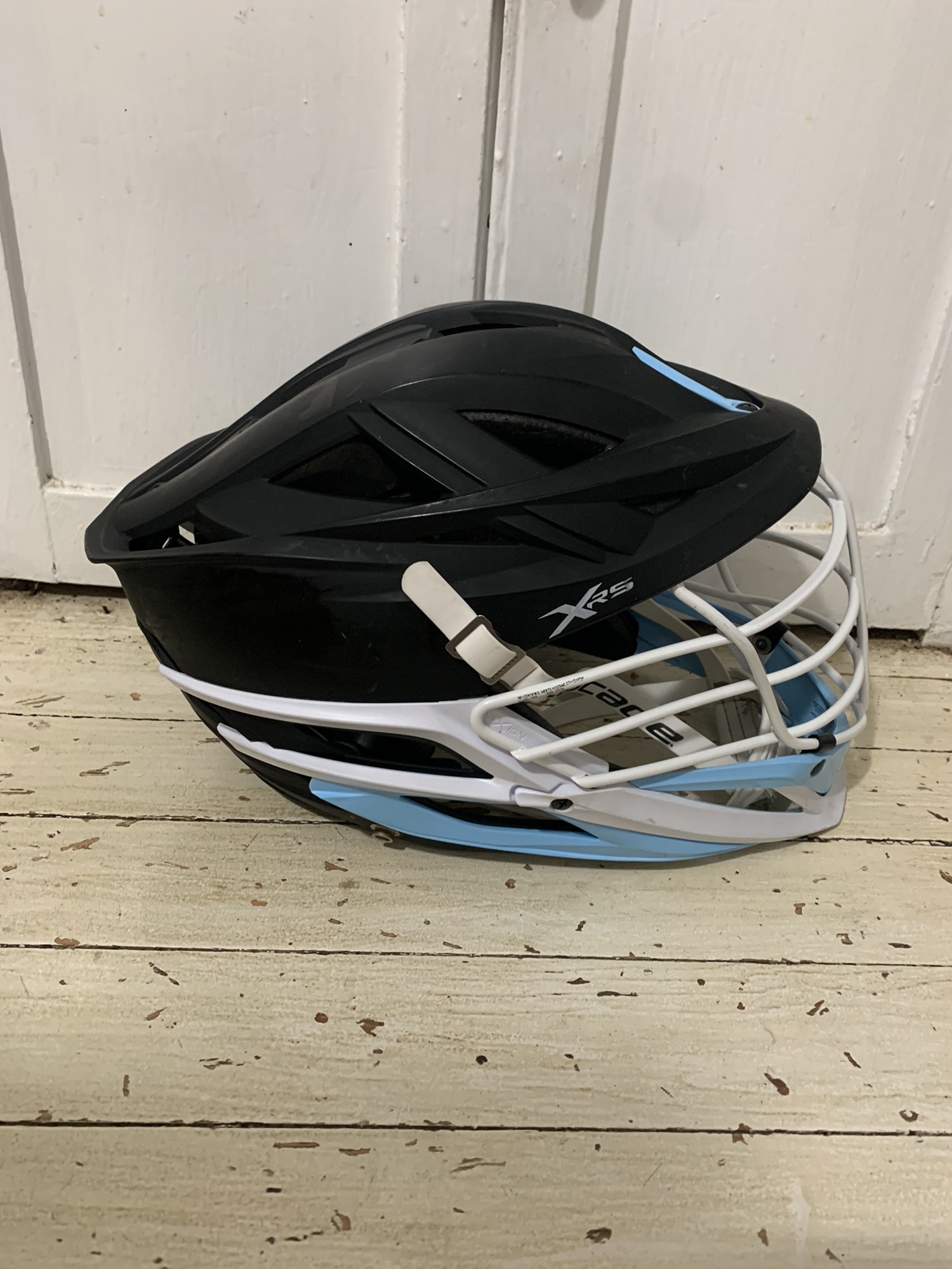 Cascade XRS Lacrosse helmet Matte Black and Pearl Facemask (350