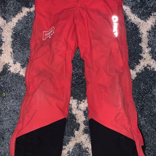 Red Unisex Youth Used Small Arctica Sidezip Ski Pants SidelineSwap