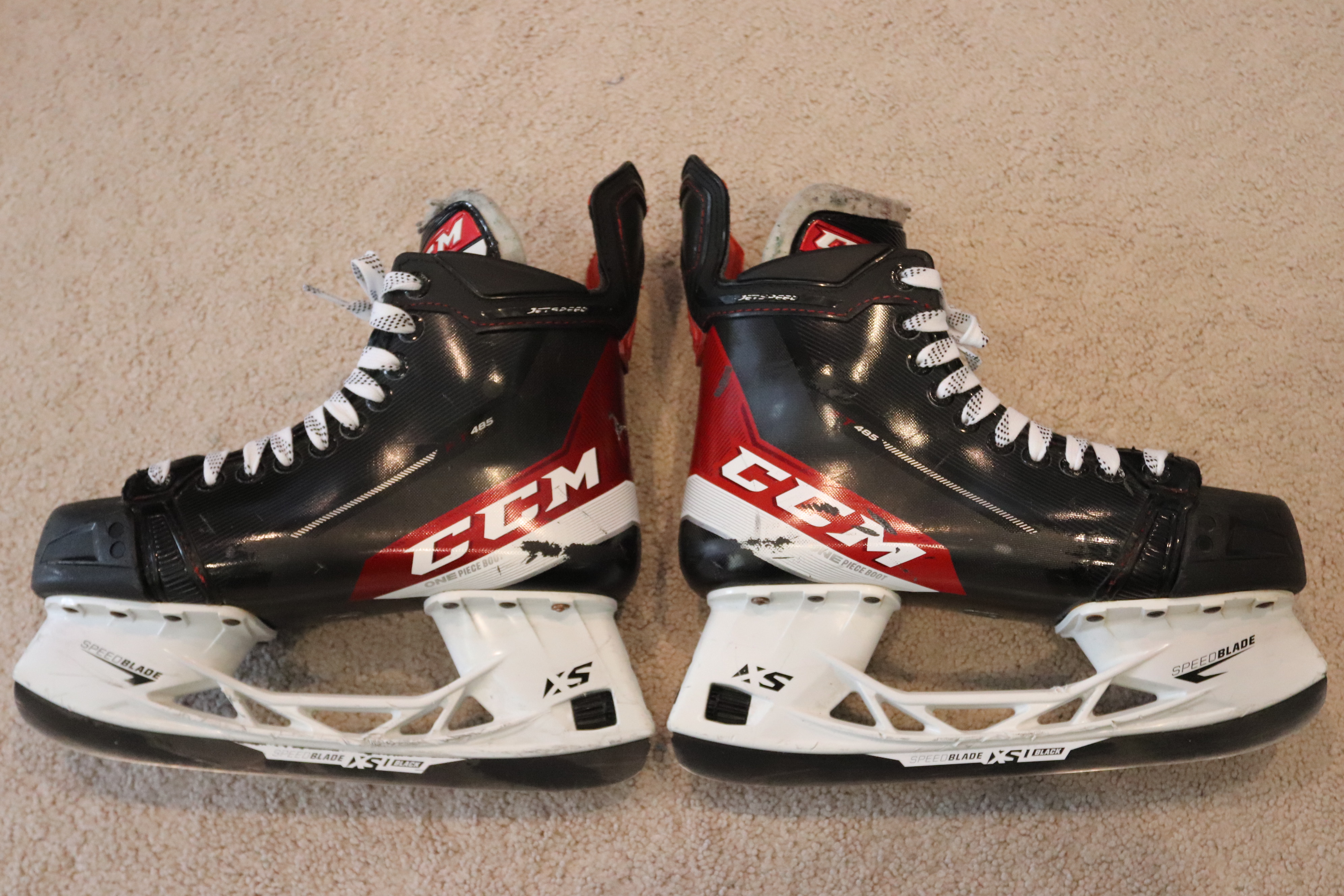 CCM Jetspeed FT485 Hockey Skates Size 6 Regular SidelineSwap