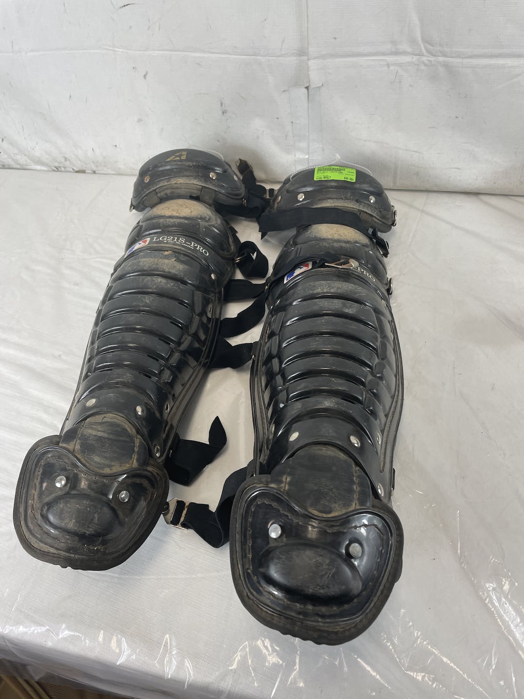 Used Allstar Trad Pro Lg21spro Adult Baseball Catcher's Leg Guards