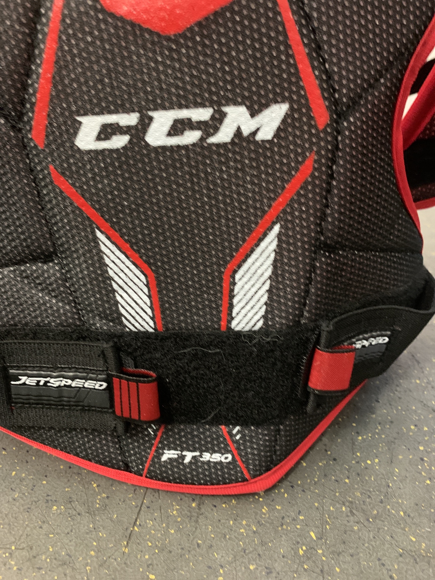 Used Youth Large CCM JetSpeed FT350 Shoulder Pads SidelineSwap