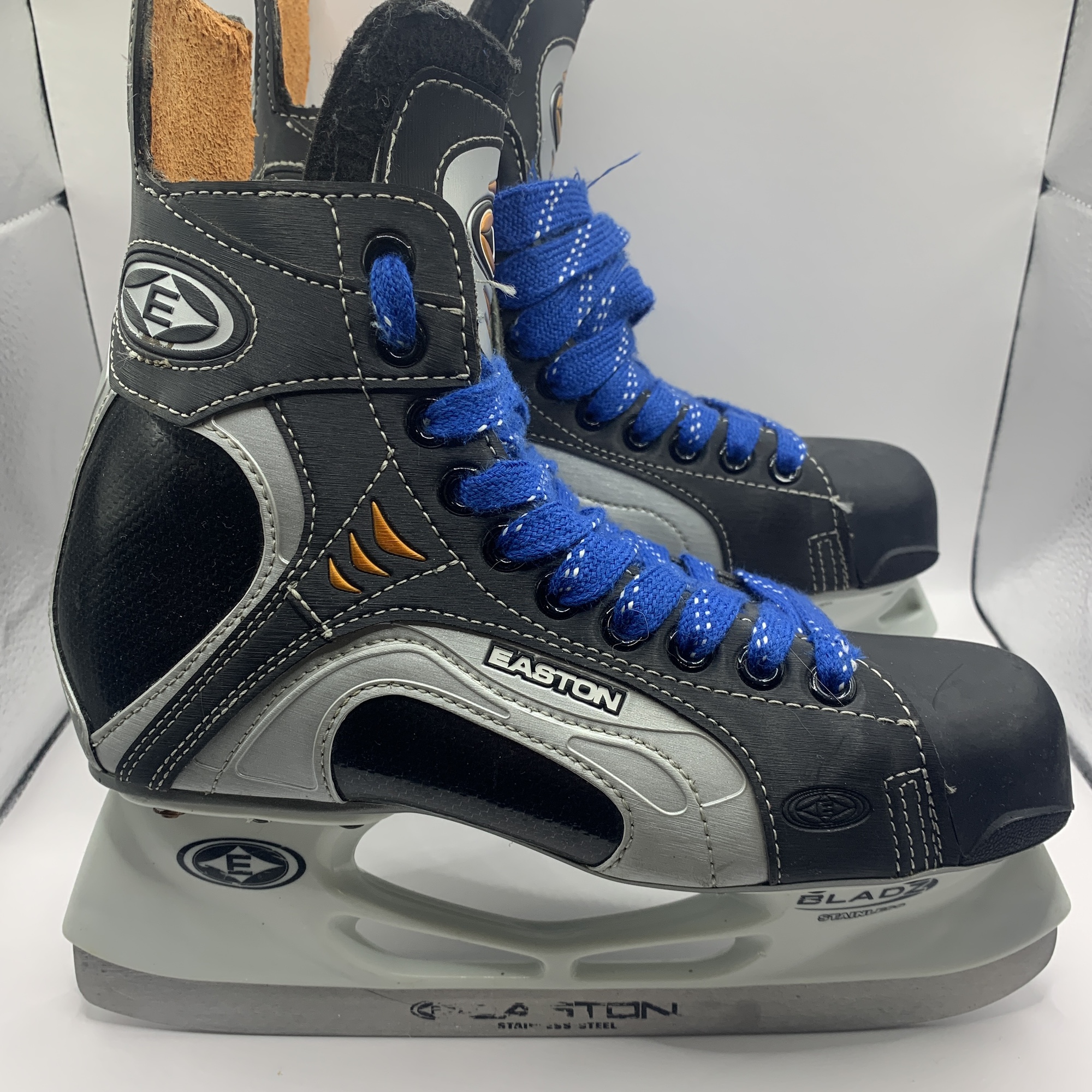 LIGHTLY USED Easton Synergy Ultra Size 6 Adult Hockey Skates SidelineSwap