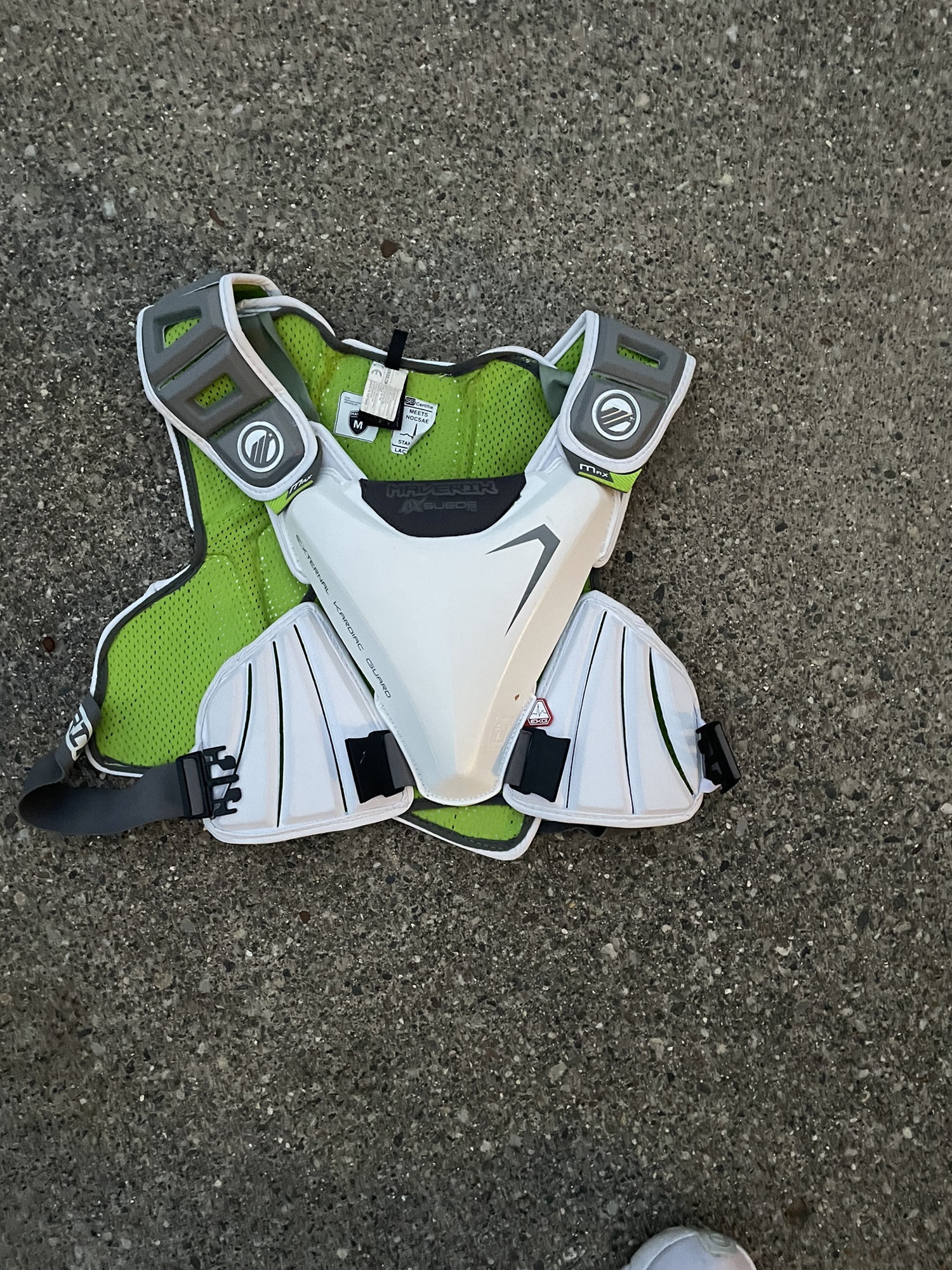 Used Medium Maverik MAX EKG Shoulder Pads SidelineSwap
