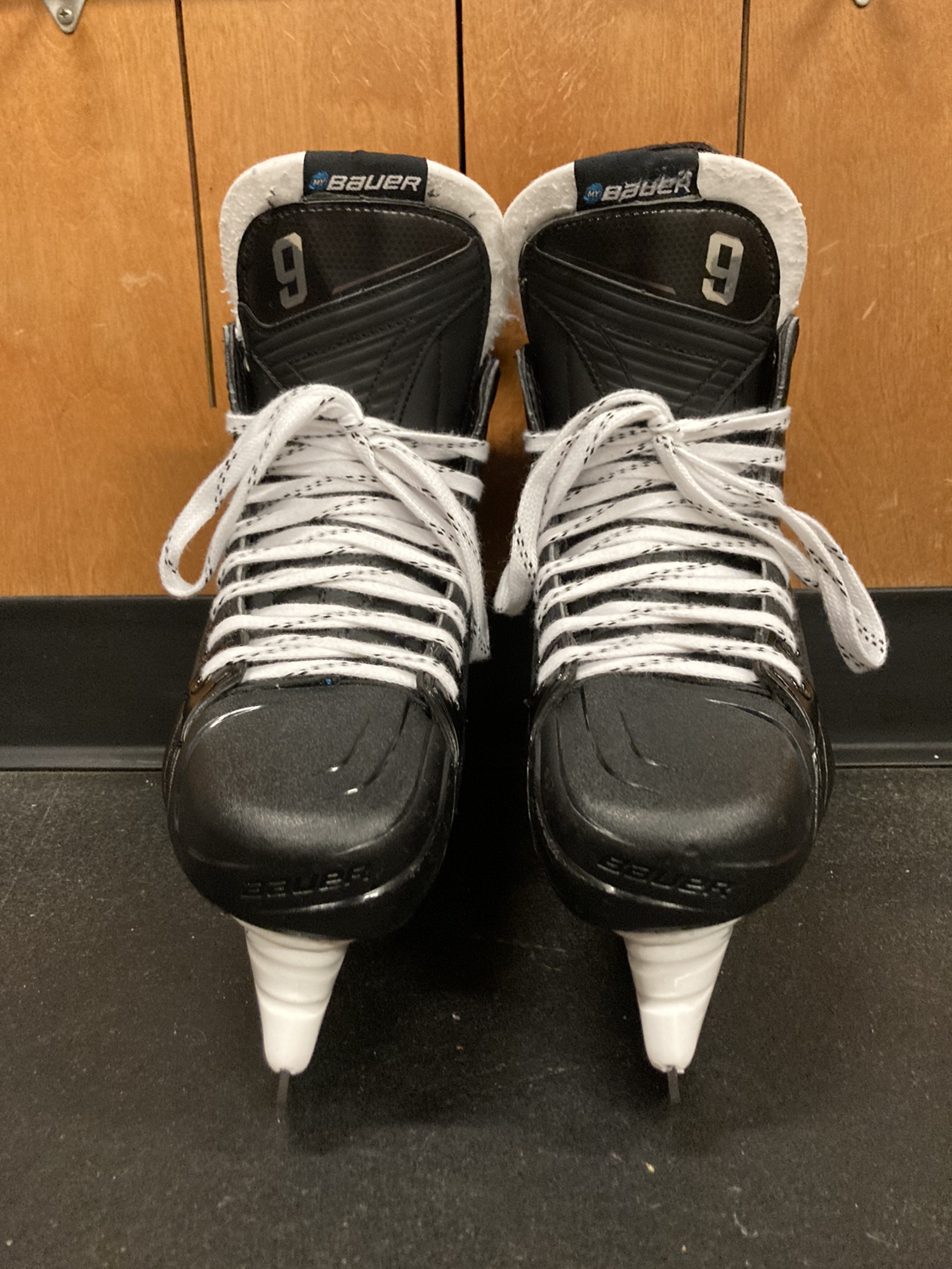 New Pro Stock Bauer Vapor Hyperlite Skates Custom Tongue SidelineSwap