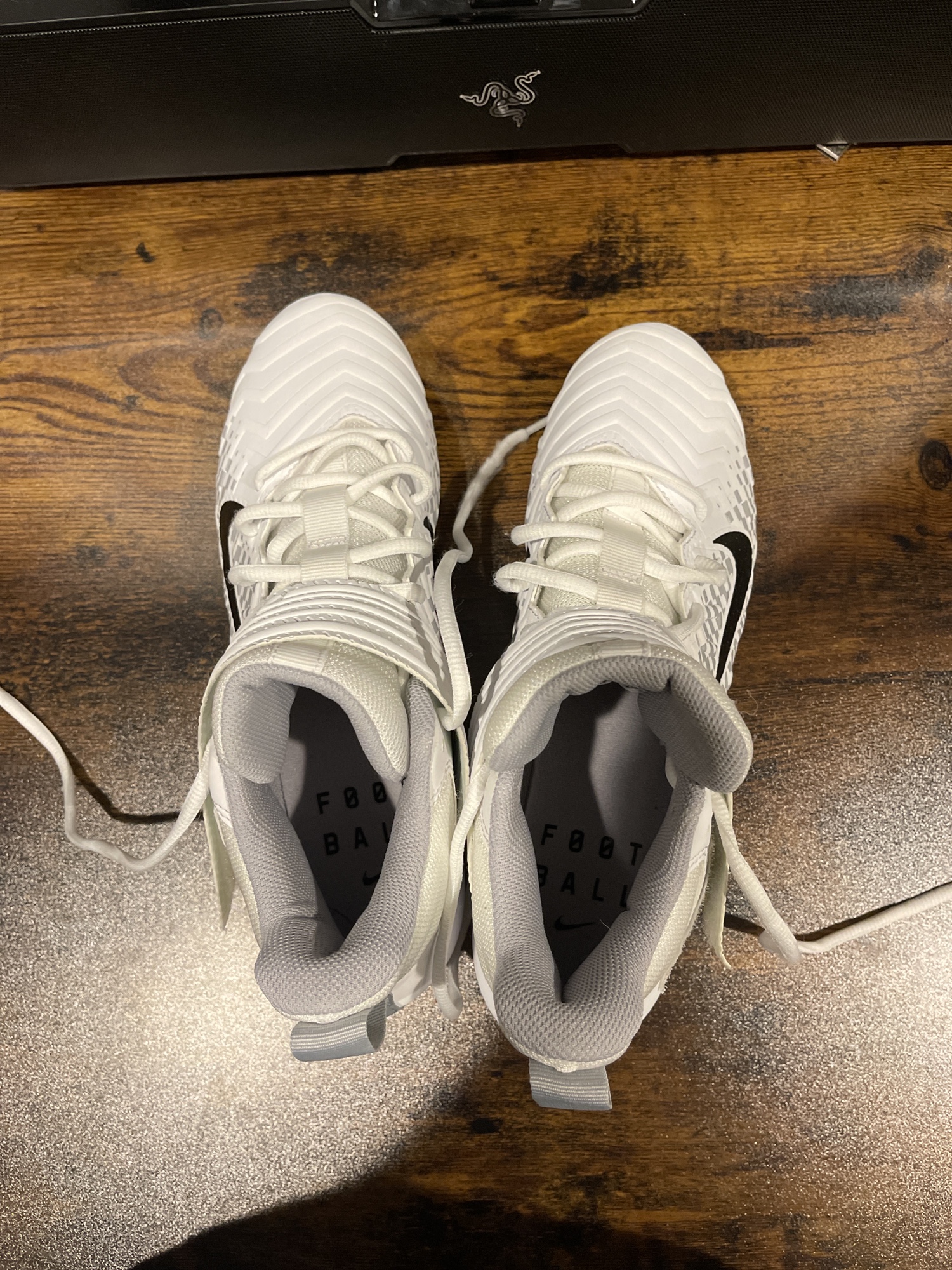 nike soccer cleats size 7.5