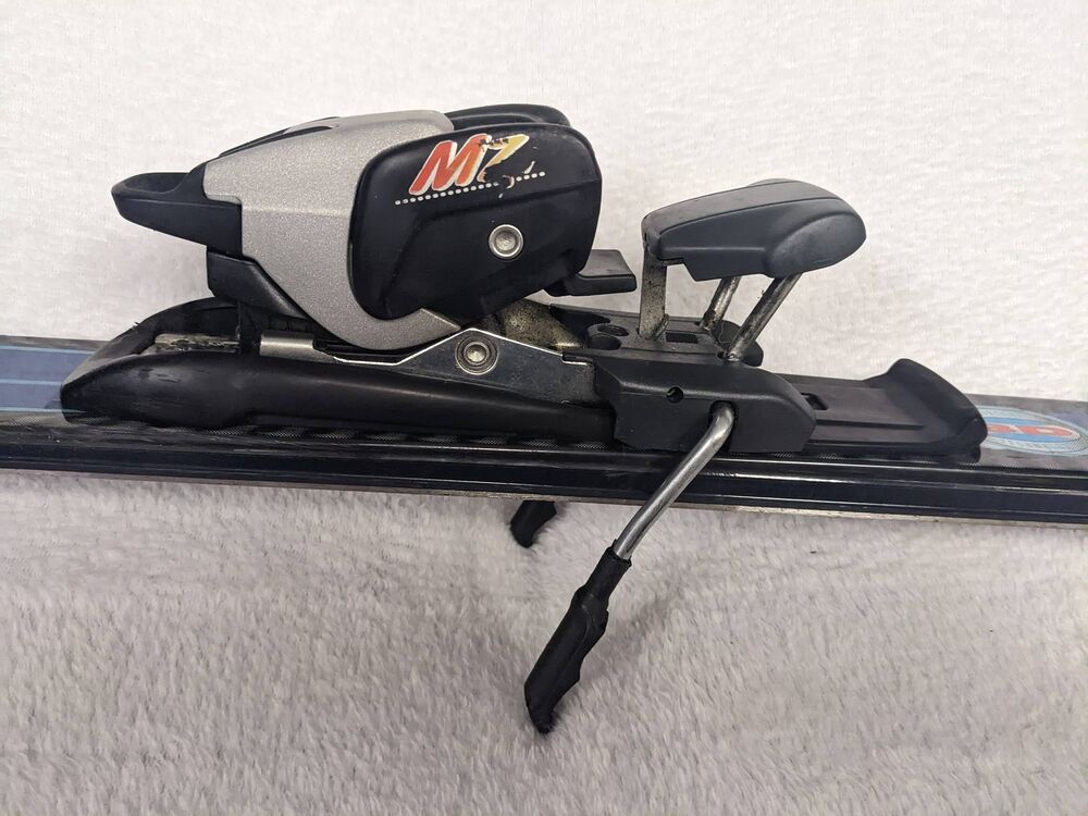 Volkl Carver Xcape Skis w/Marker Bindings Size 163 Cm Color Blue