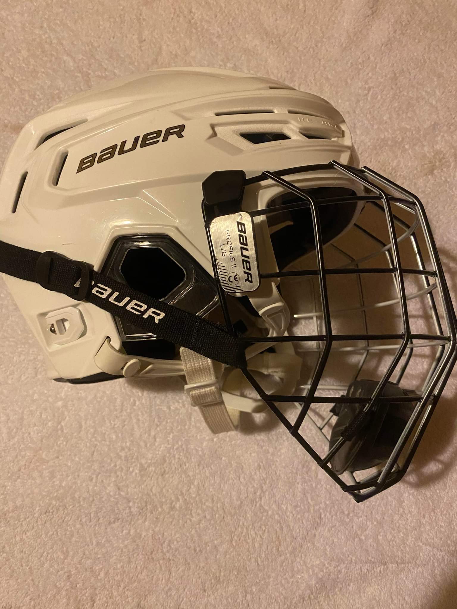 Bauer Hockey Re Akt 150 Hockey Helmet with Cage, Size Senior Large