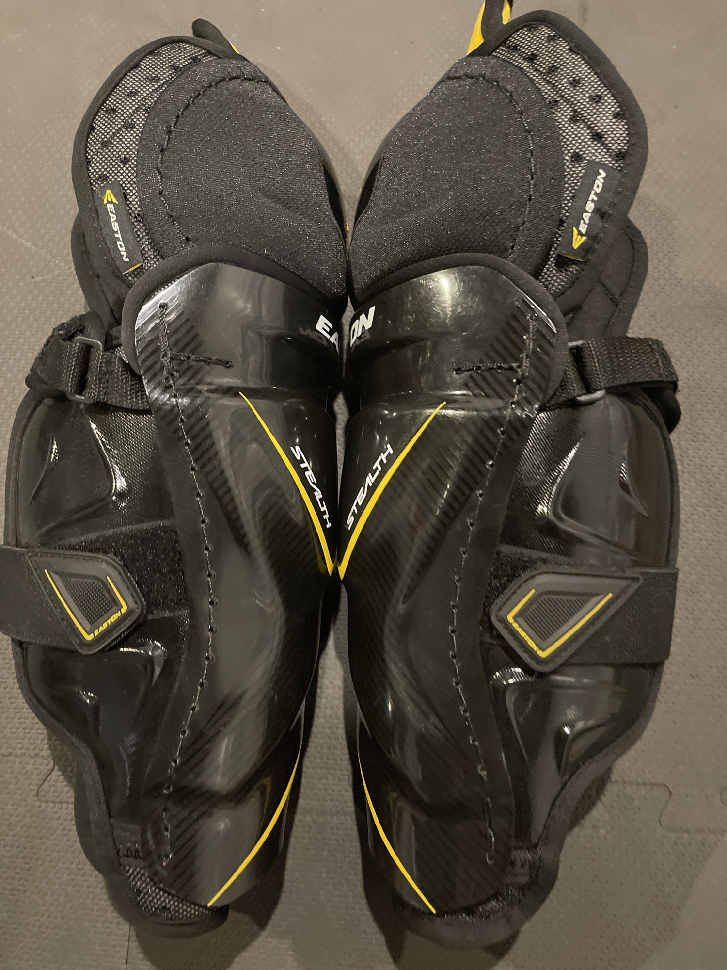 New Easton Stealth Hockey RS Shin Pads 12” New SidelineSwap