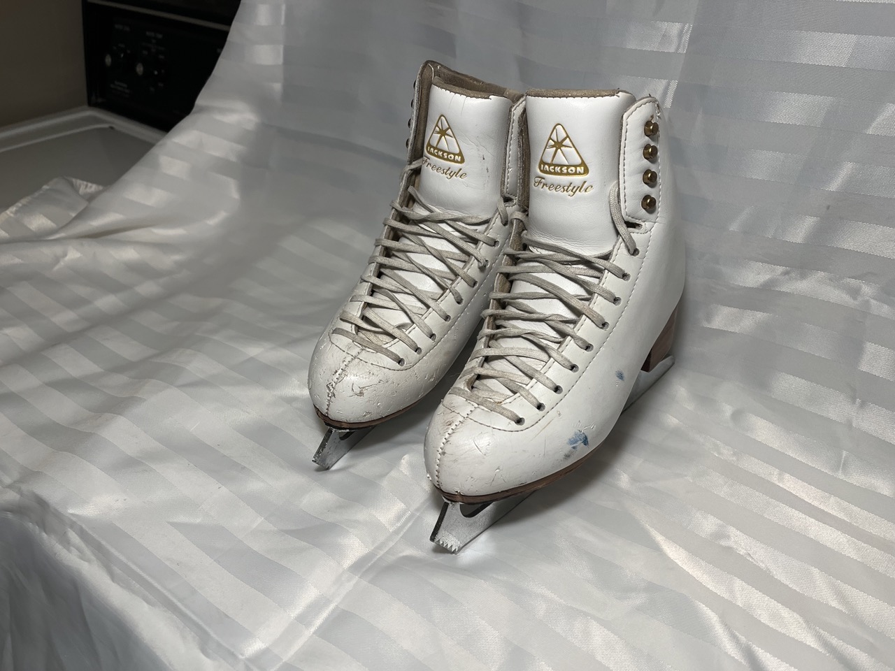 Used Jackson Freestyle Skates Size 4.5 SidelineSwap