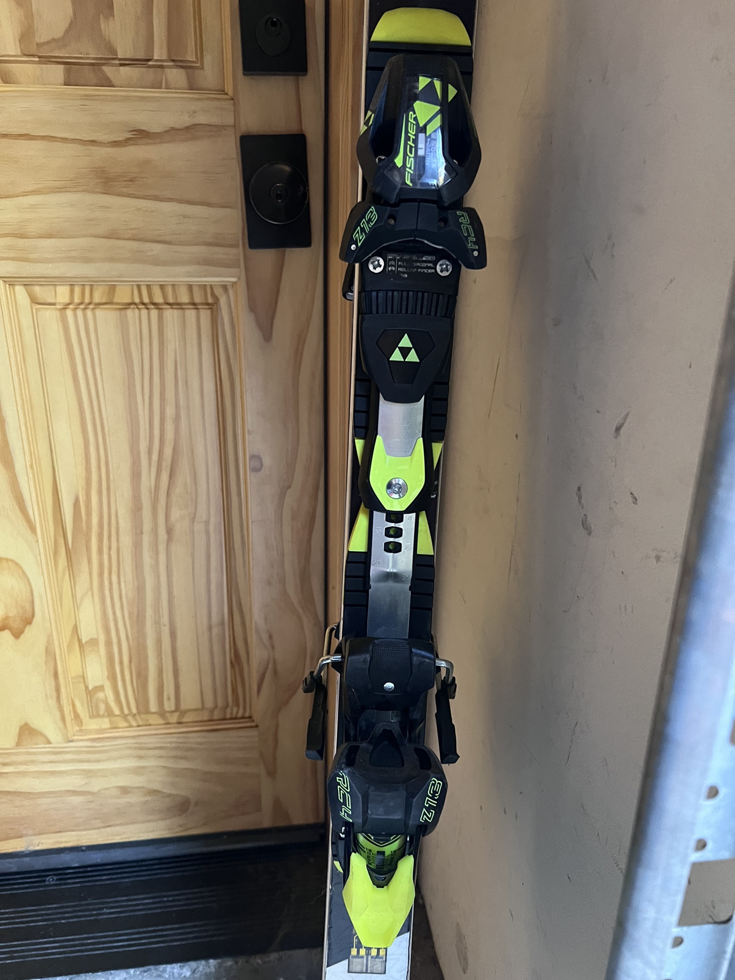 【HEAD】ヘッドWORLDCUP REBELS i.GS RD 188㎝R30 HEAD World Cup Rebels i.GS 188 R30 | SidelineSwap | Buy and Sell