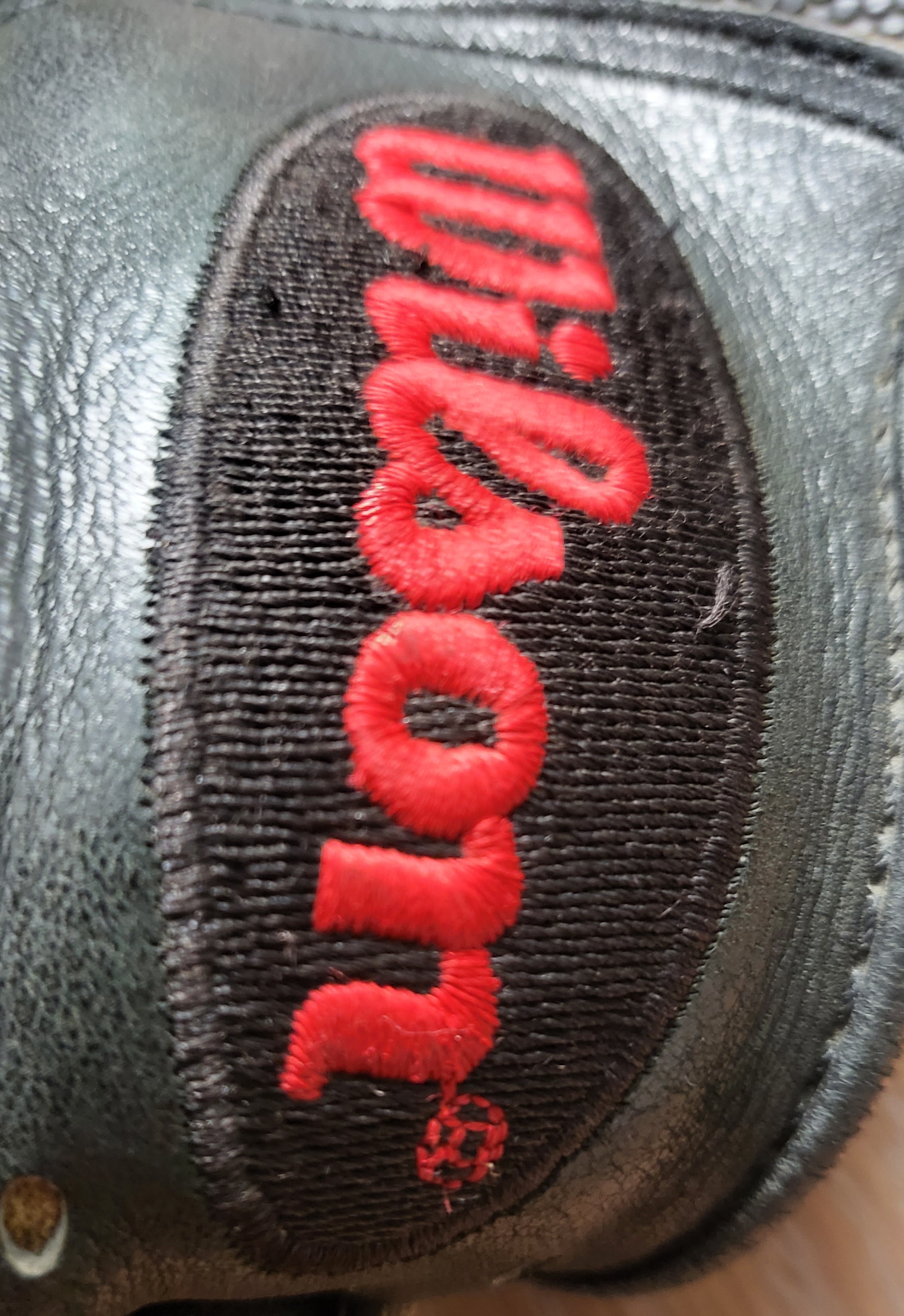 Used Wilson First Base Left Hand Throw A2000 Baseball Glove 12.5