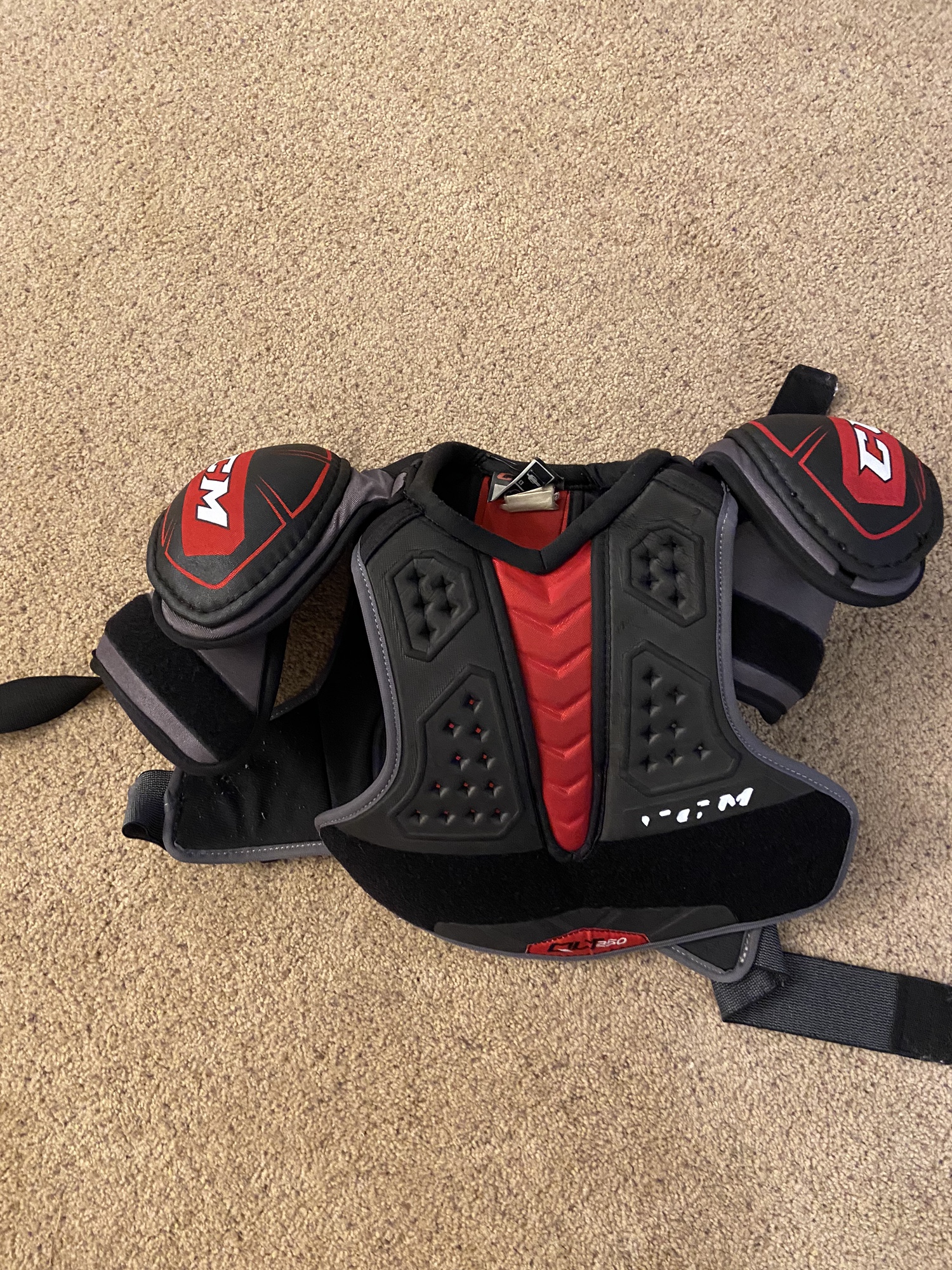 Senior Small CCM QuickLite 250 Shoulder Pads SidelineSwap