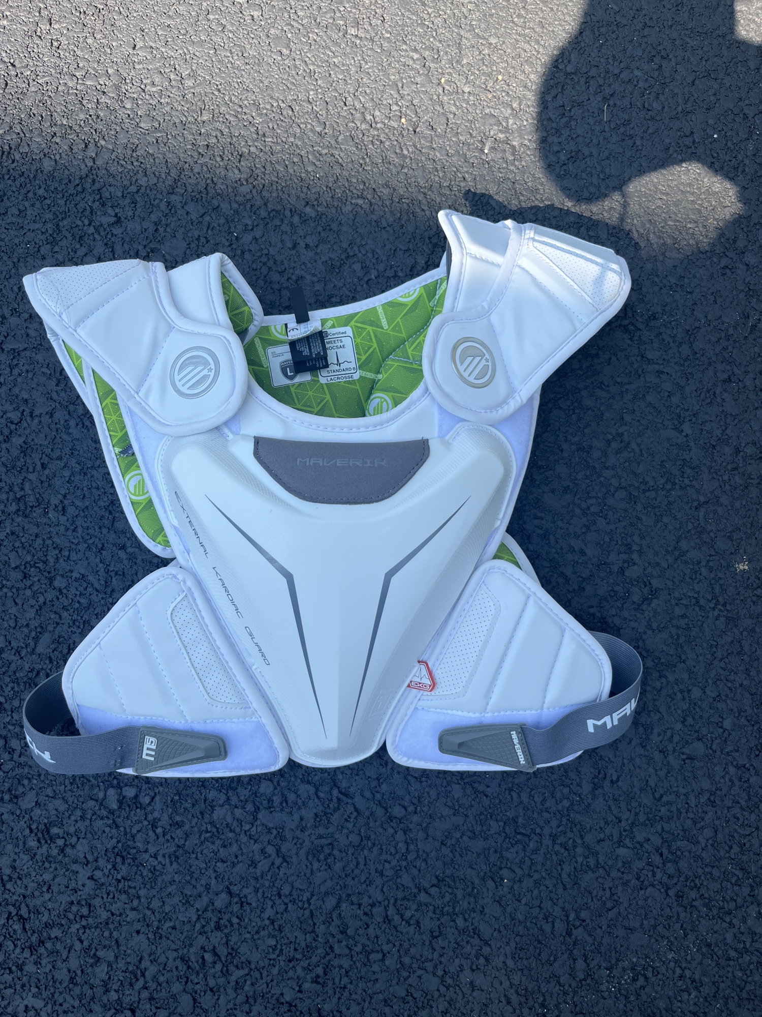 Used Large Maverik MAX EKG Shoulder Pads SidelineSwap