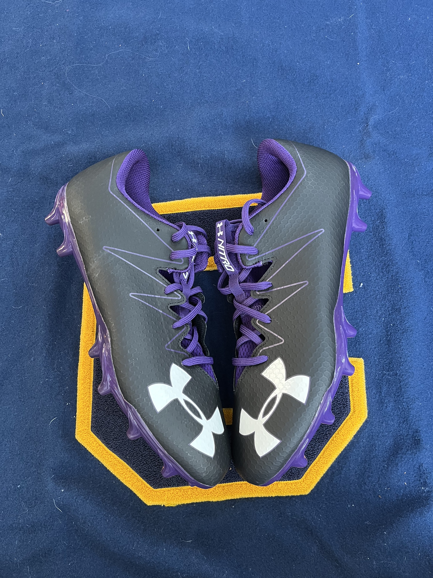 size 14 men's cleats