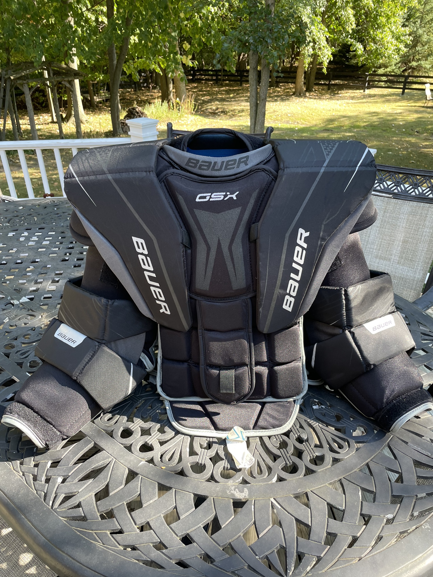 Sr. Large Bauer GSX Goalie Chest Protector SidelineSwap