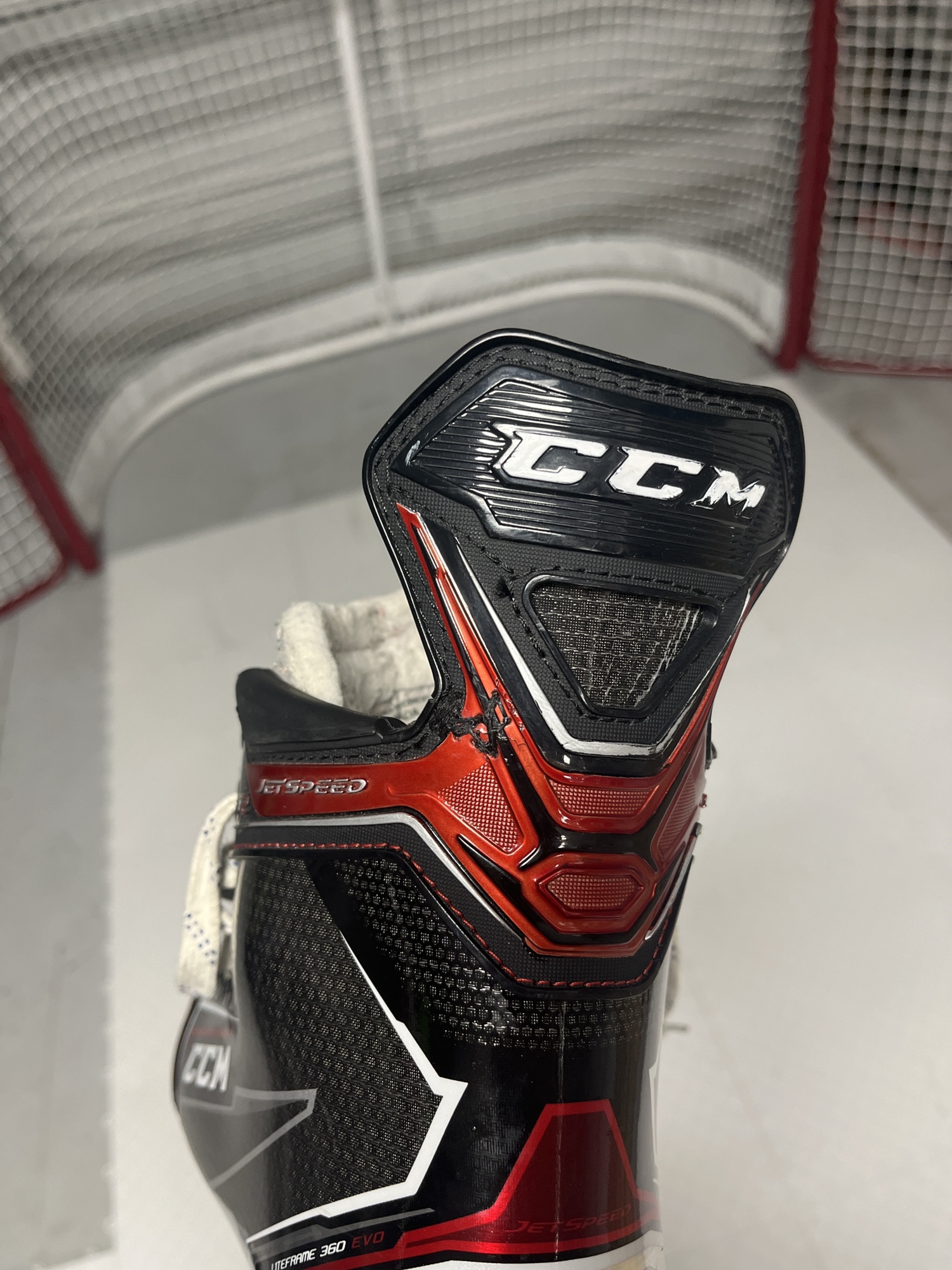 Used CCM Jet Speed FT 2 Ice Hockey Skates Senior Size 10 D with Two