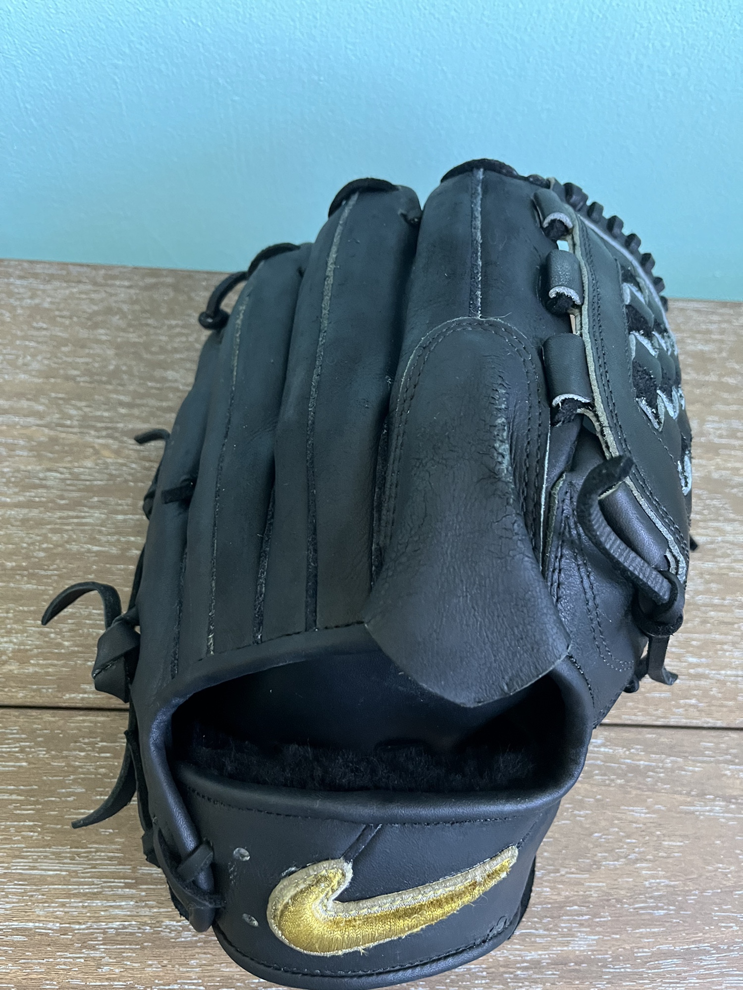 Open To Offers Nike shadow elite J baseball glove rare SidelineSwap