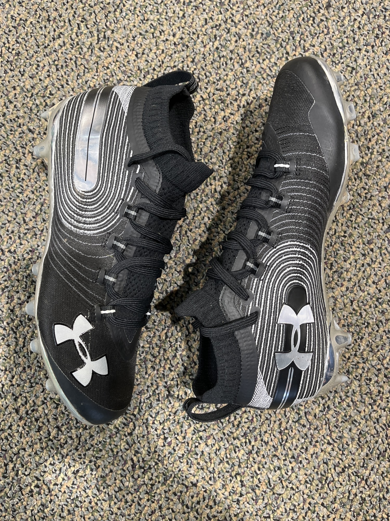 under armour spotlight mc cleats