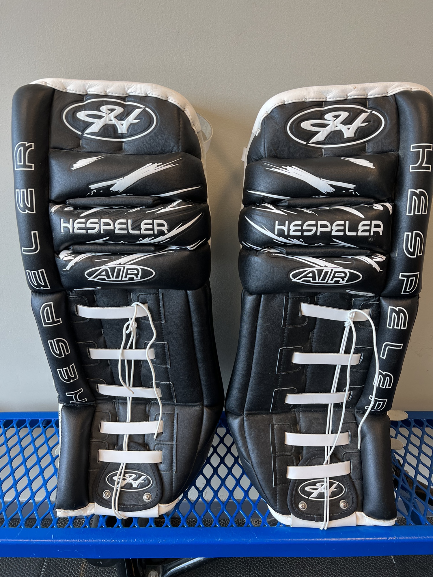 Hespeler Goalie Pads 30+1” SidelineSwap