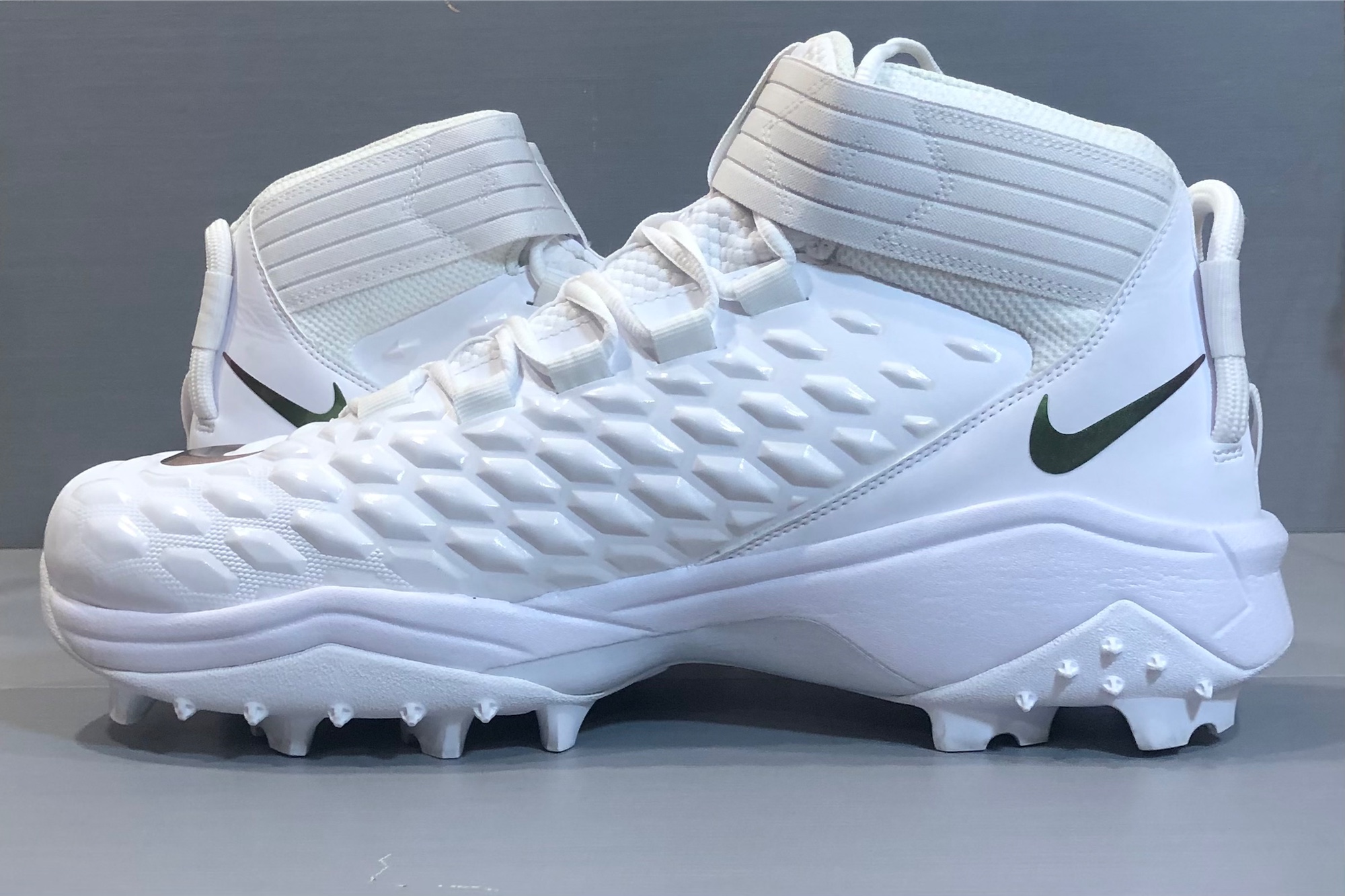 nike savage shark 2 football cleats