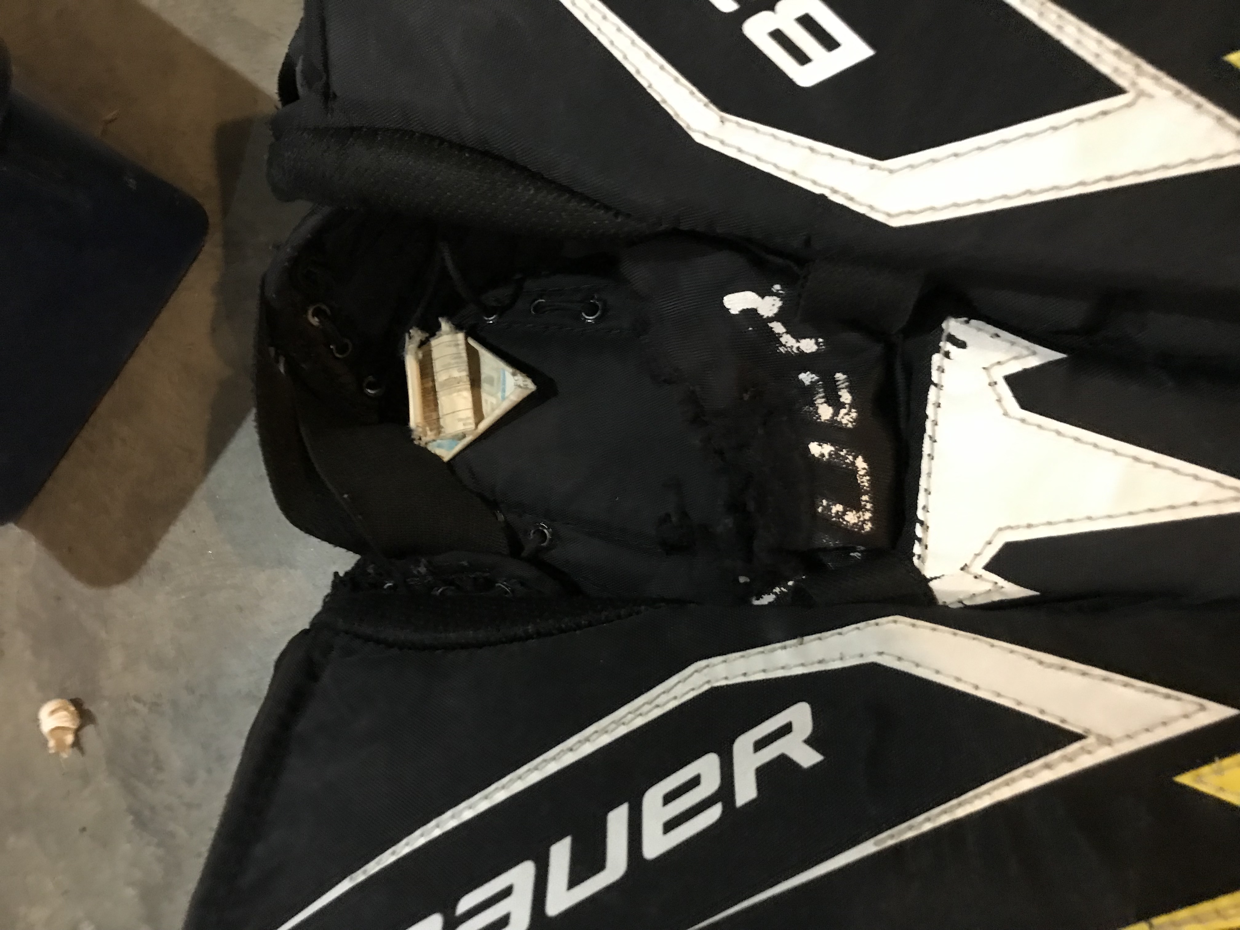 Used Medium Bauer Performance Goalie Chest Protector SidelineSwap