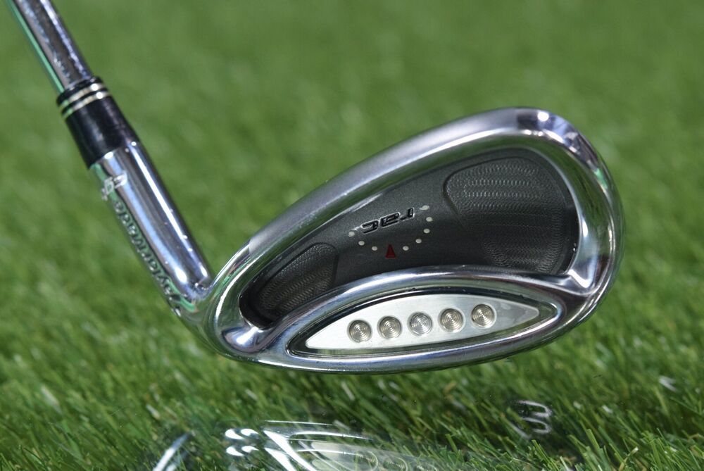 TAYLORMADE RAC CGB PITCHING WEDGE W/ TRUE TEMPER REGULAR FLEX STEEL