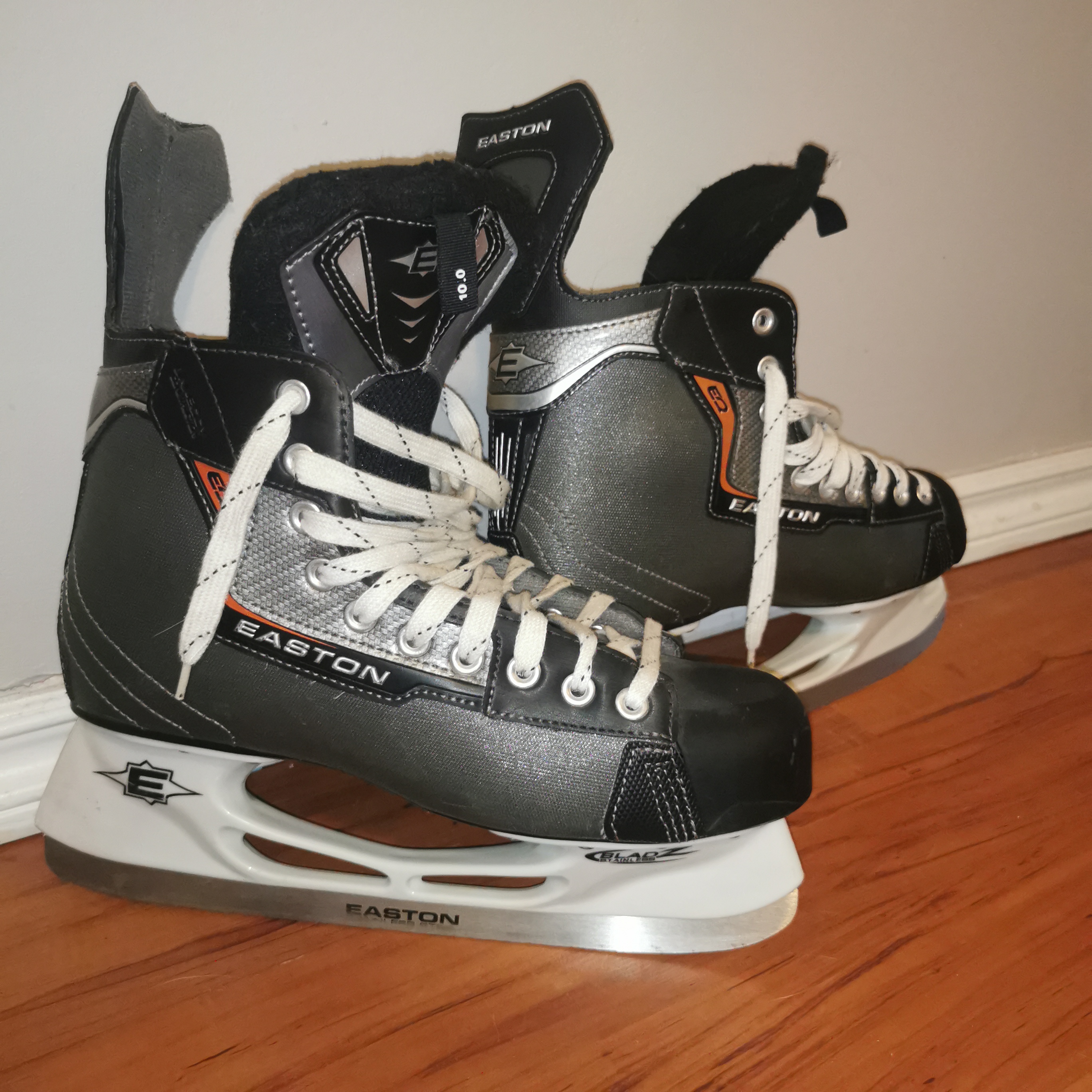 Size 10 Easton Synergy EQ Hockey Skates Regular Width SidelineSwap