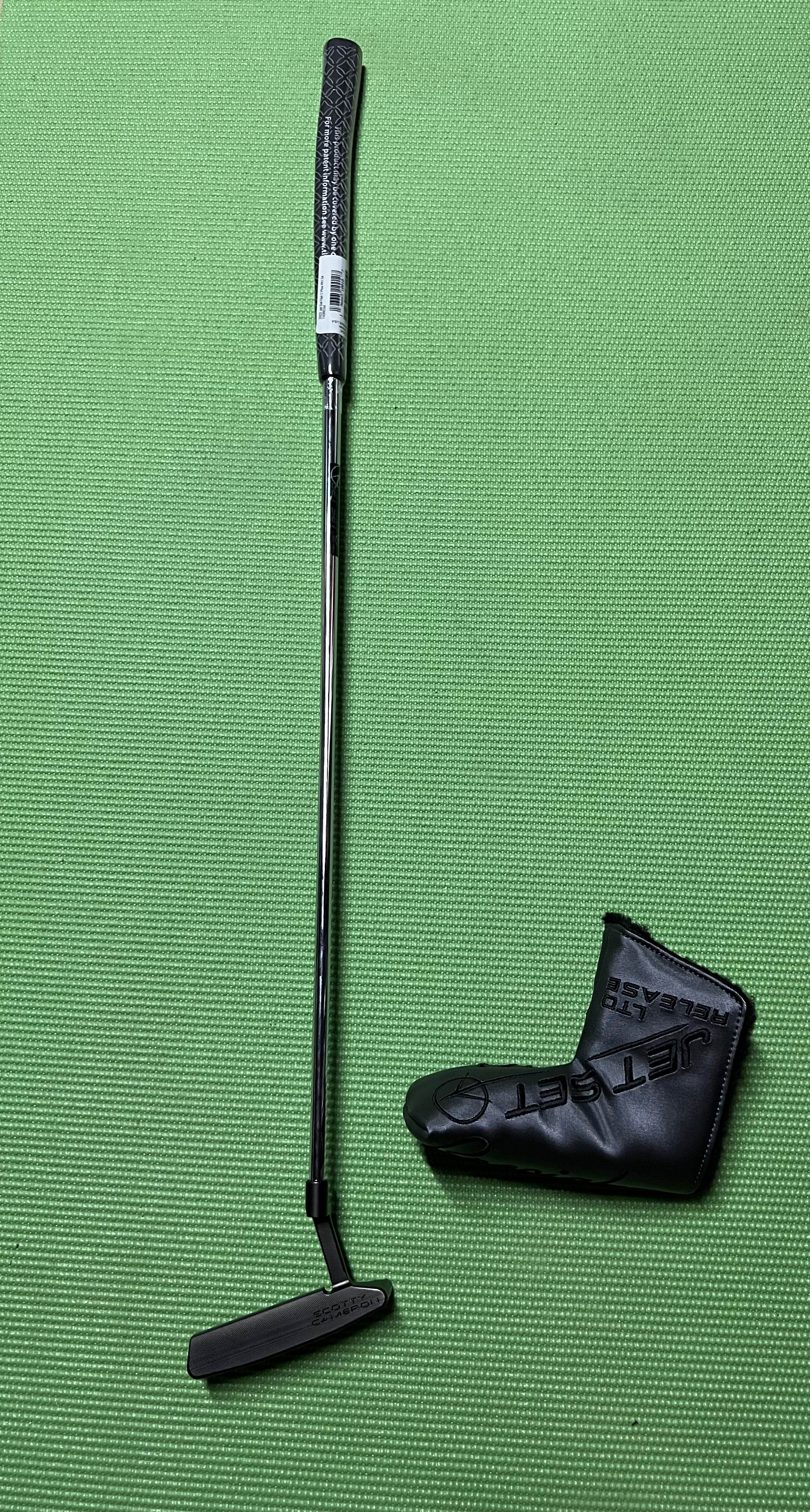 Scotty Cameron 2022 Jet Set Newport 2 Plus, RH, 34" Limited Release