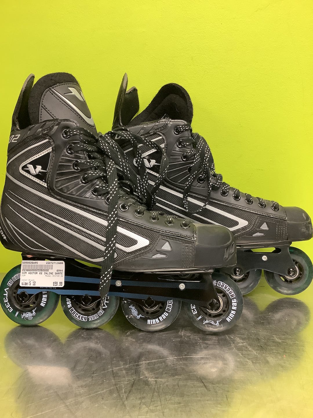 Used Ccm Vector 02 Senior 10 Inline Skates Rec And Fitness SidelineSwap