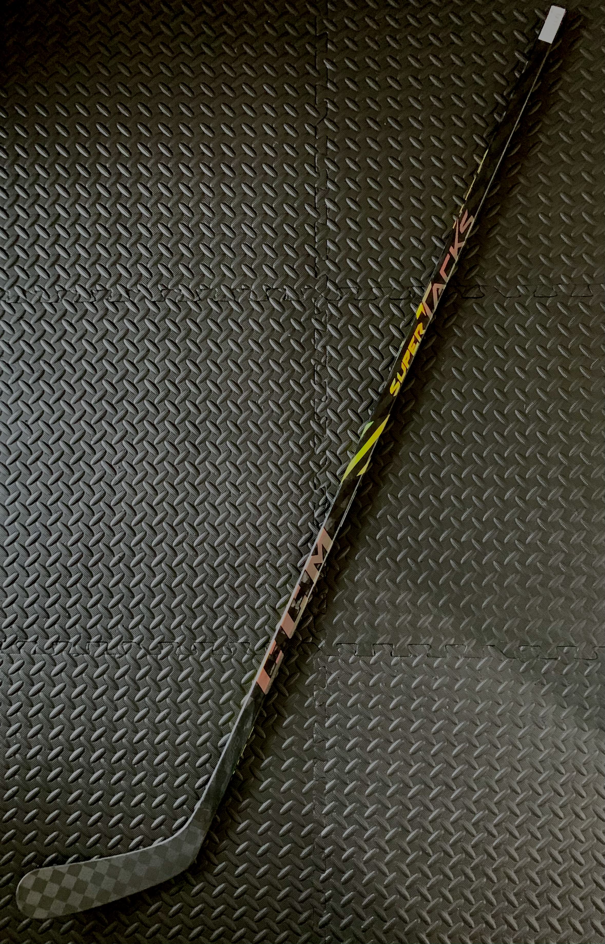 NEW Senior Right Hand CCM Super Tacks AS4 Pro Hockey Stick 85 Flex