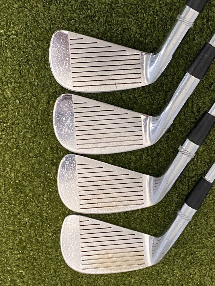 Hogan Radial Iron Set (39) RH Hogan Apex 3 Regular Steel (R742