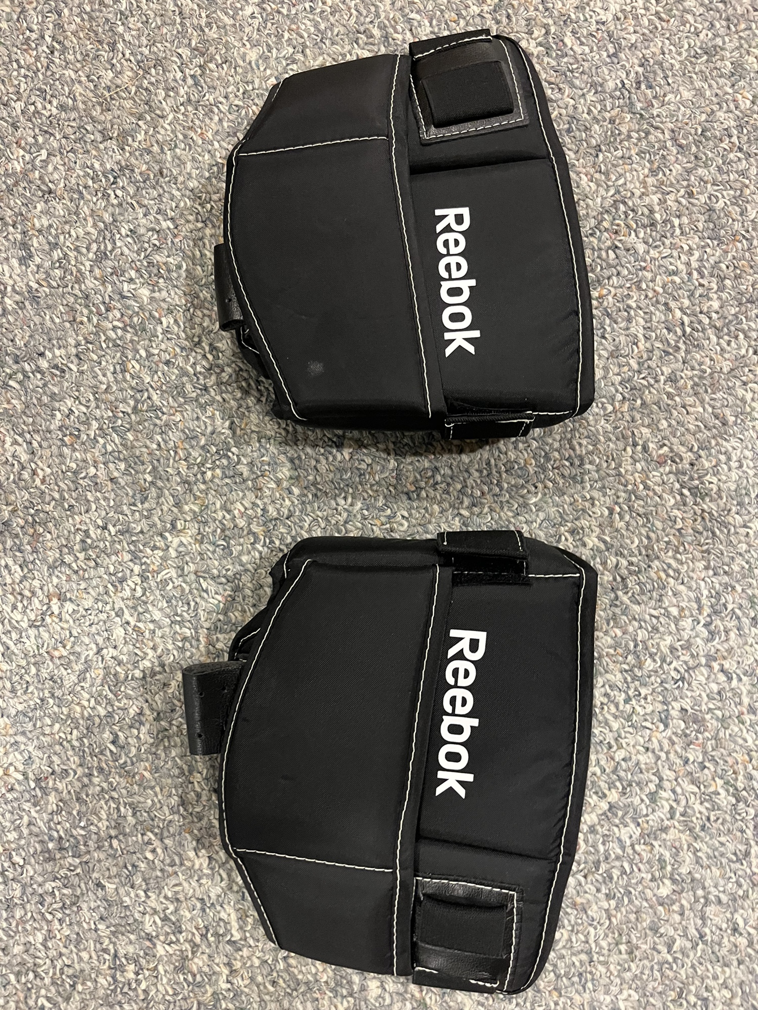 Goalie thigh pads SidelineSwap