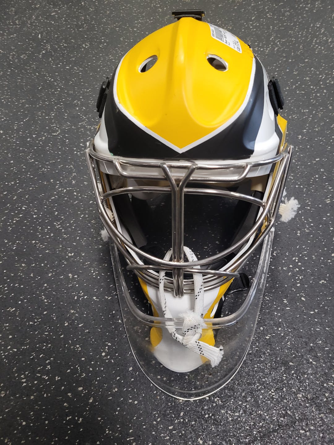 Used Bauer Helmet Fits All Goalie Helmets And Masks SidelineSwap