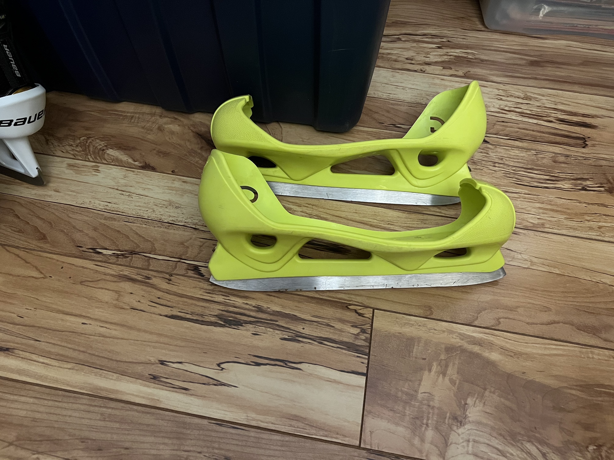 Used Graf YellowGreen Cowlings Size 8 Hockey Goalie Skate SidelineSwap