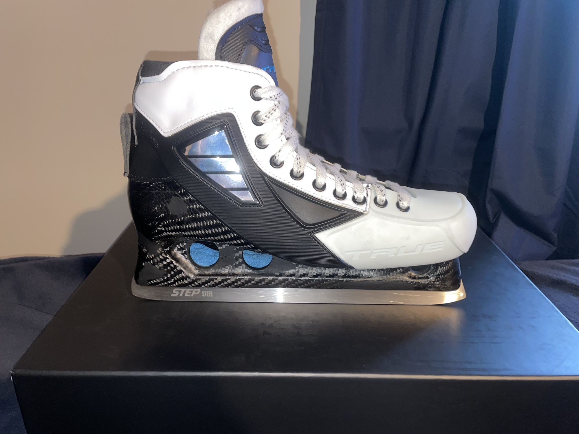 True One Piece Goalie Skates | SidelineSwap