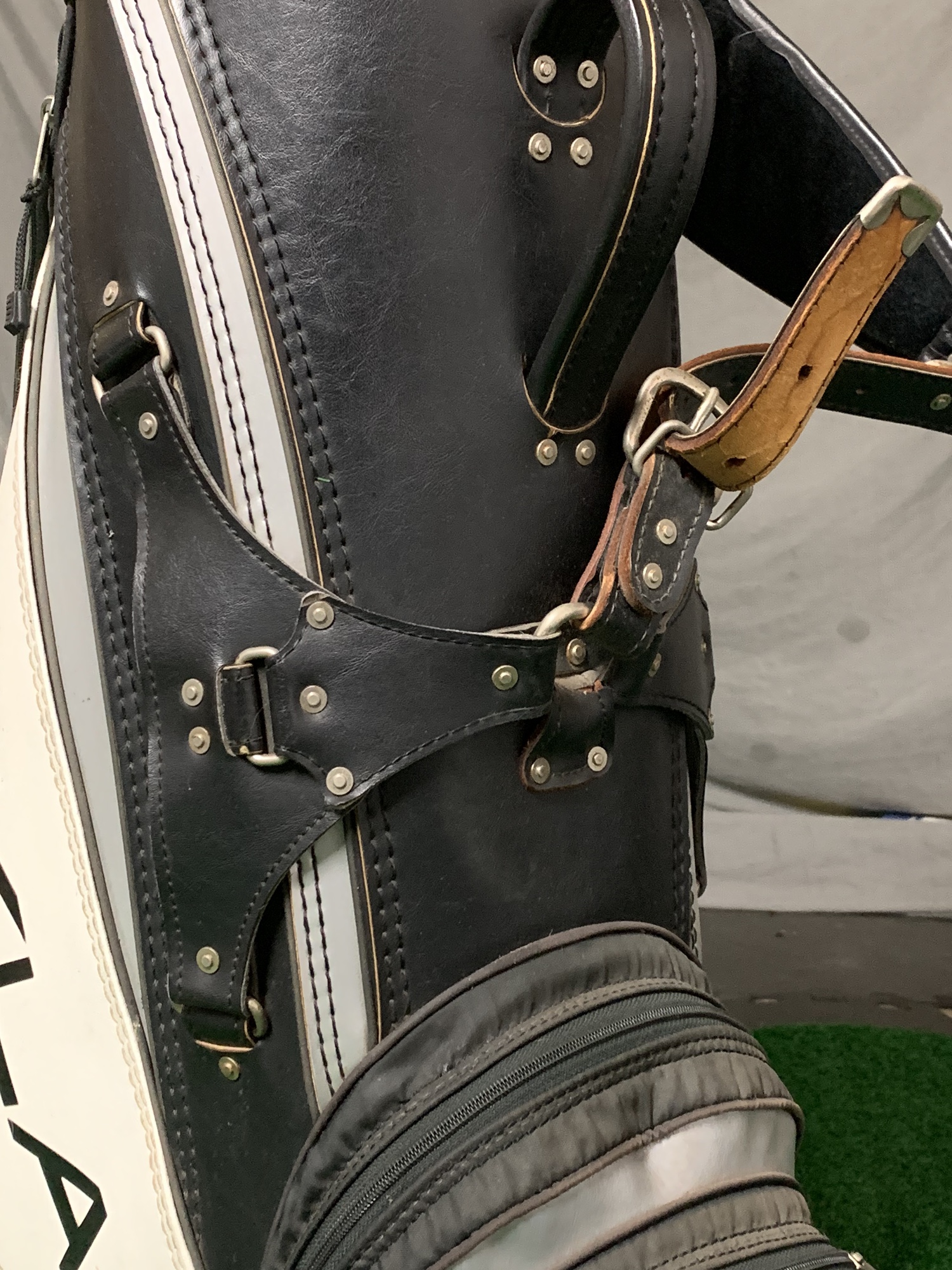 Vintage Jack Nicklaus Golf Bag 6way Divider Leather B/W Carry Bag