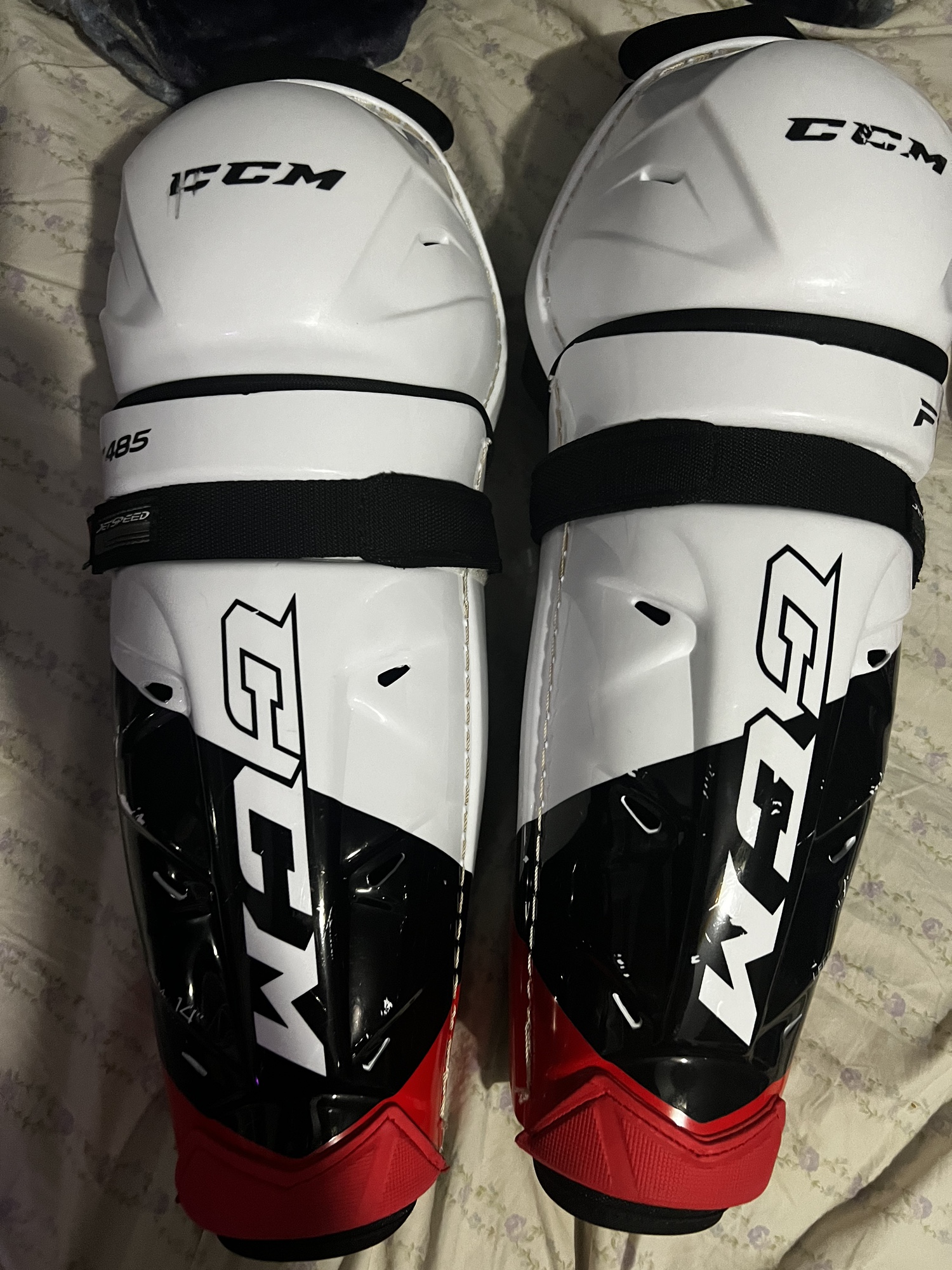 Used CCM Jetspeed FT485 Shin Pads SidelineSwap