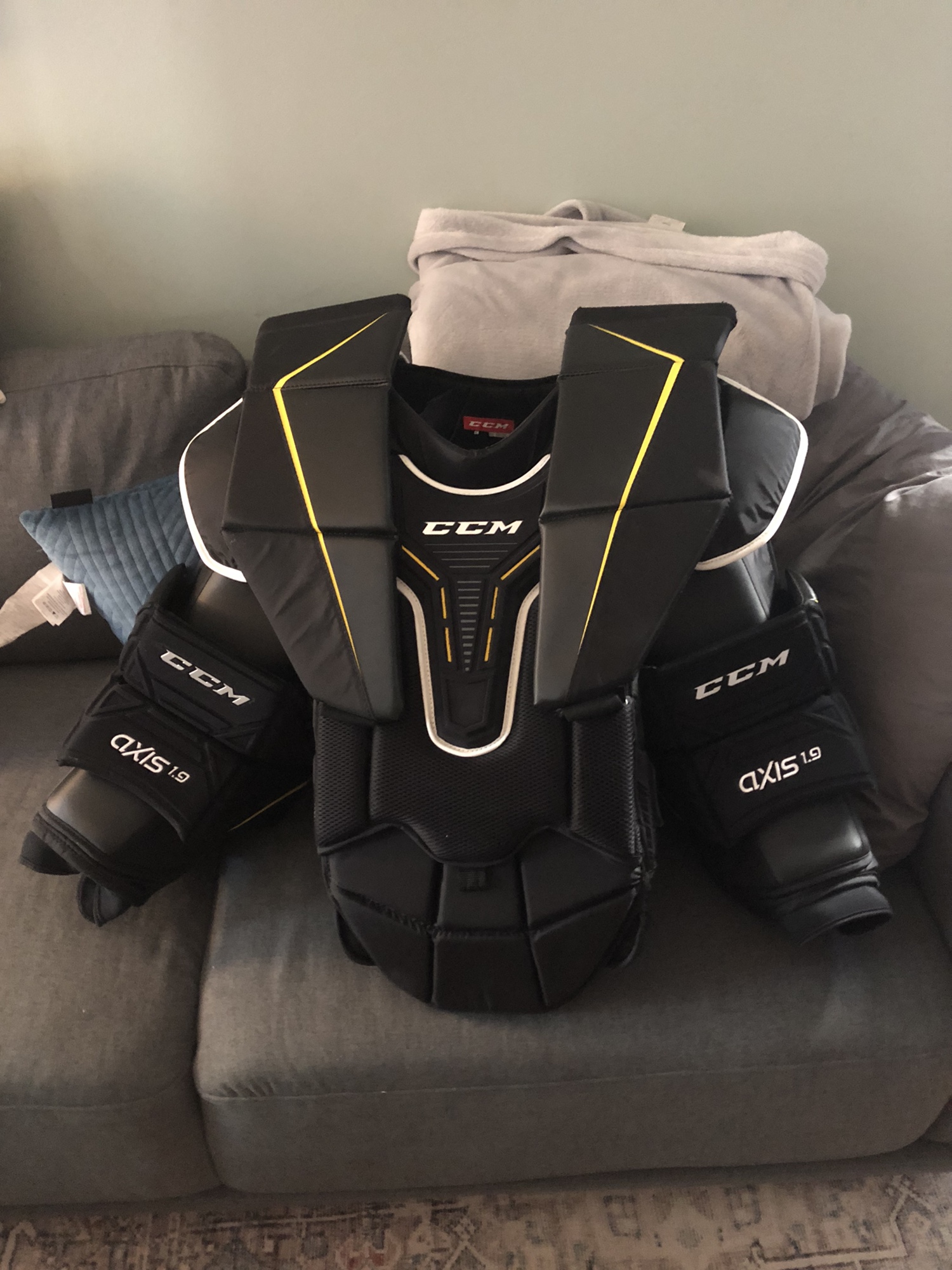 Used Large CCM Axis 1.9 Goalie Chest Protector SidelineSwap