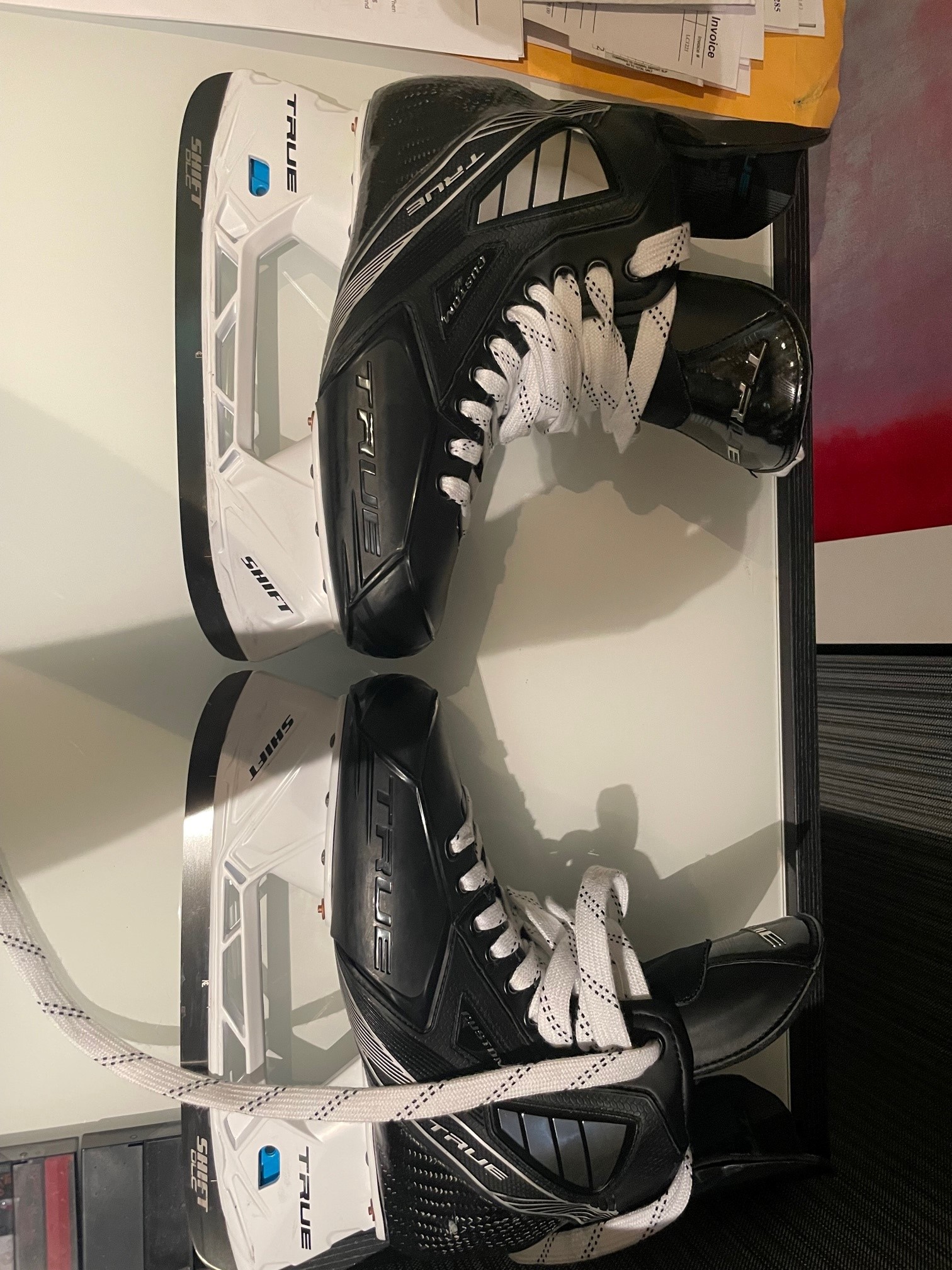 Senior New True Pro Custom Hockey Skates Size 8.5 SidelineSwap