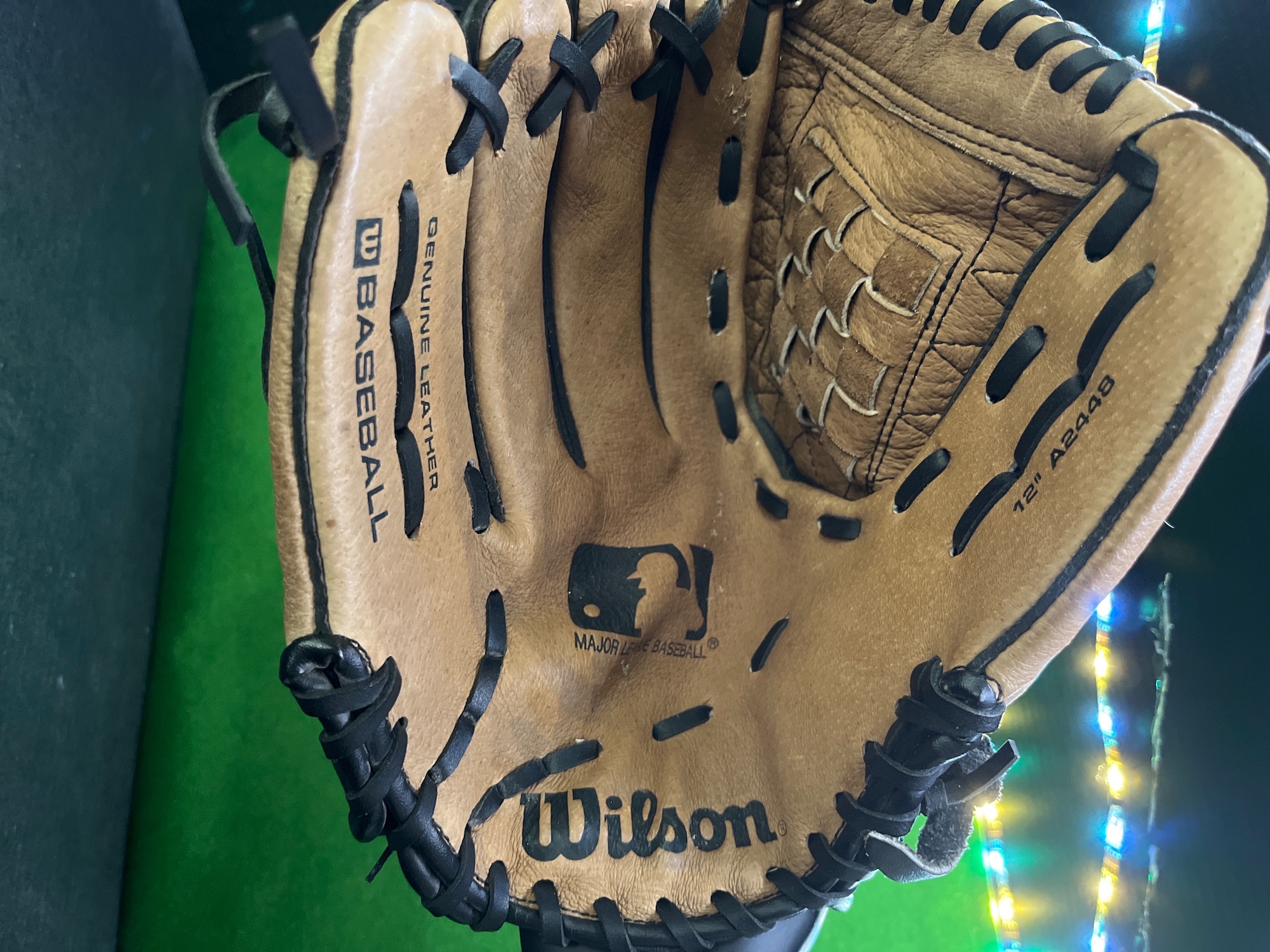 Wilson MLB A2448 12" Leather Baseball Softball Glove Mitt LHT