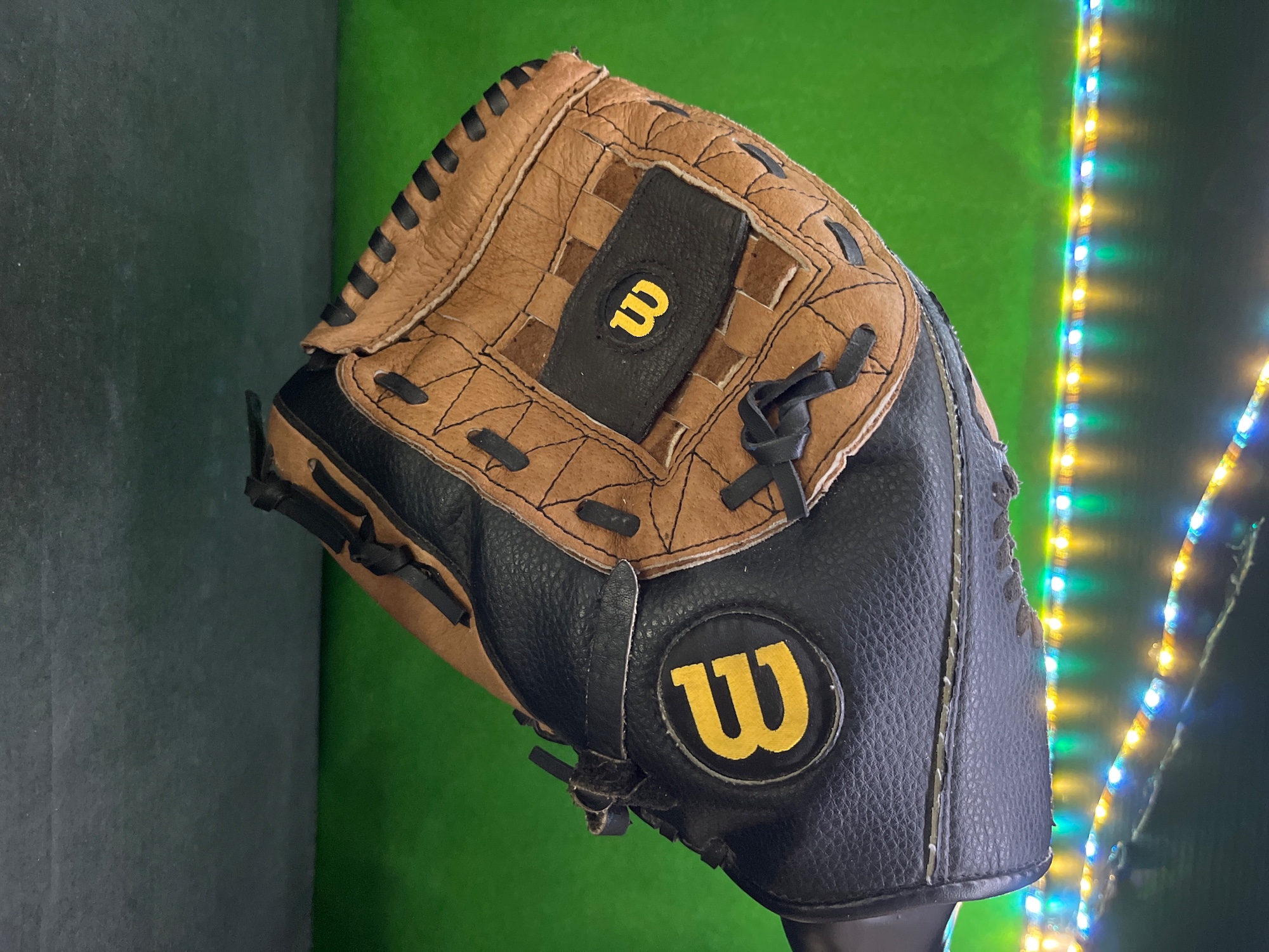 Wilson MLB A2448 12" Leather Baseball Softball Glove Mitt LHT SidelineSwap