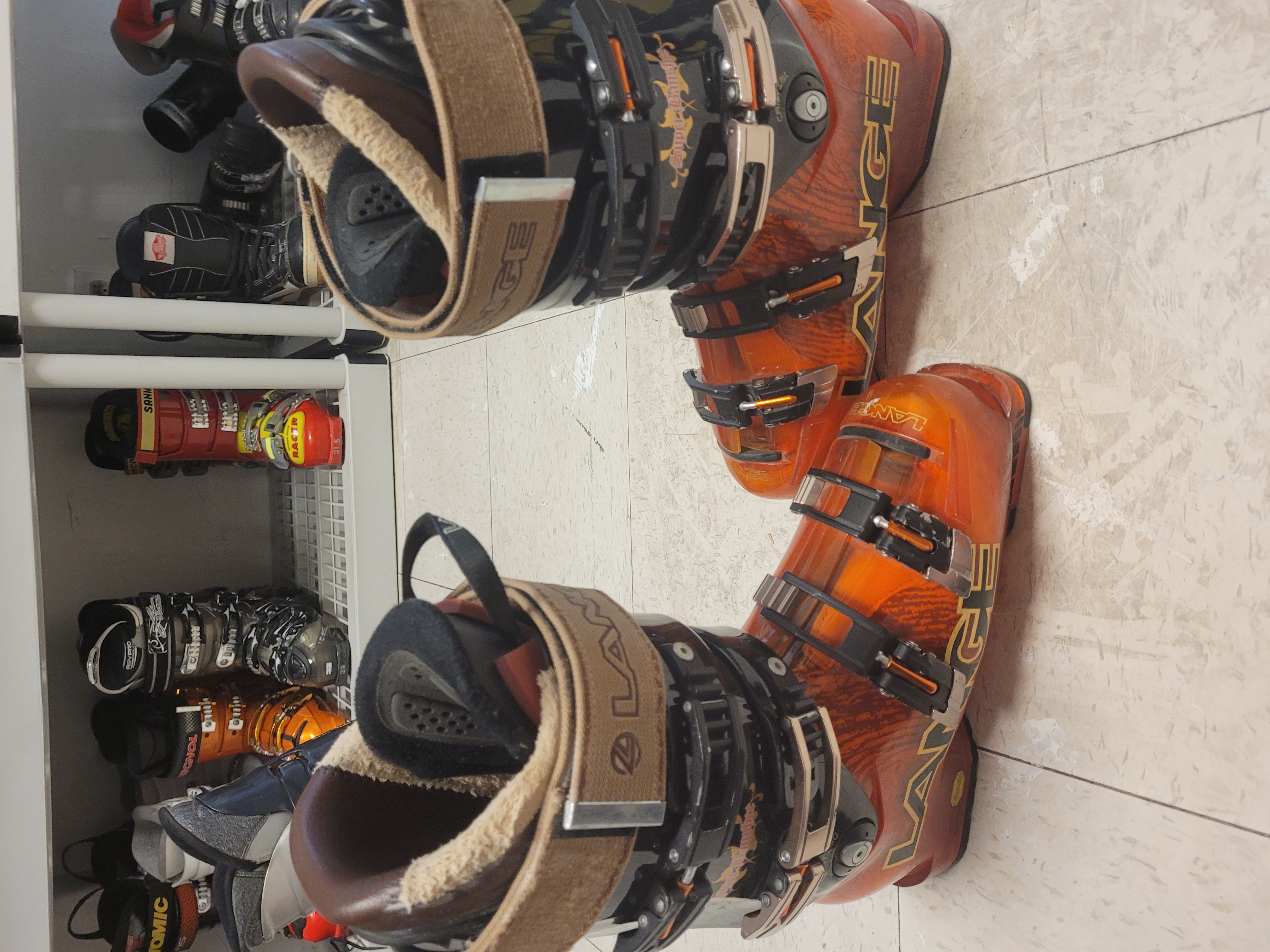 Lange Super Banshee Ski Boots 25-25.5 | SidelineSwap | Buy and