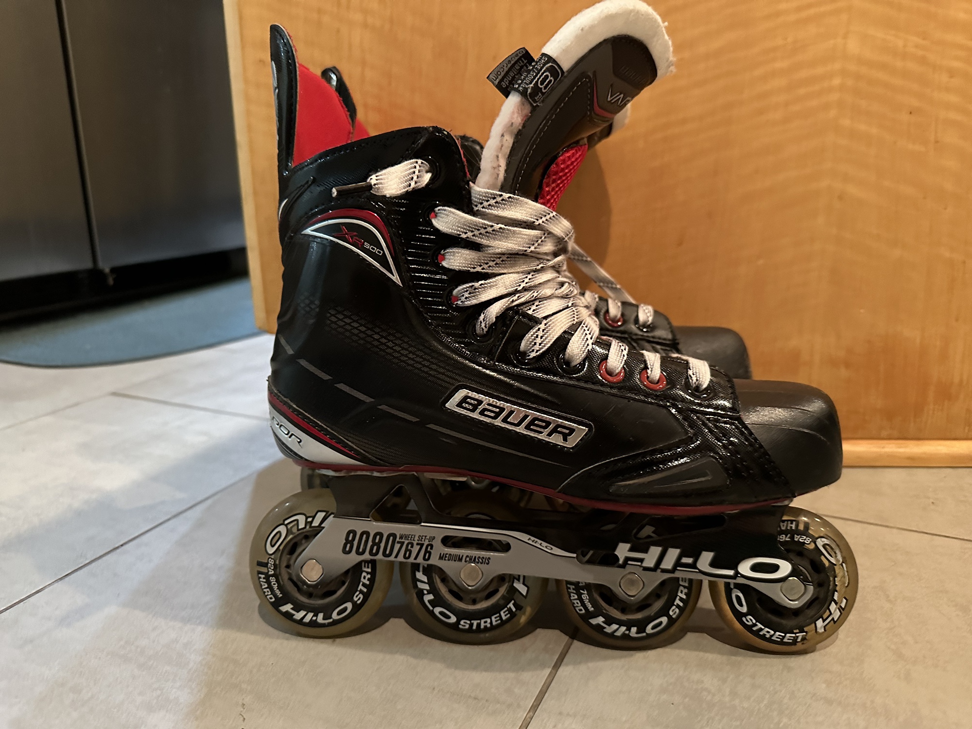Bauer Regular Width Size 8 Vapor XR500 Inline Skates SidelineSwap