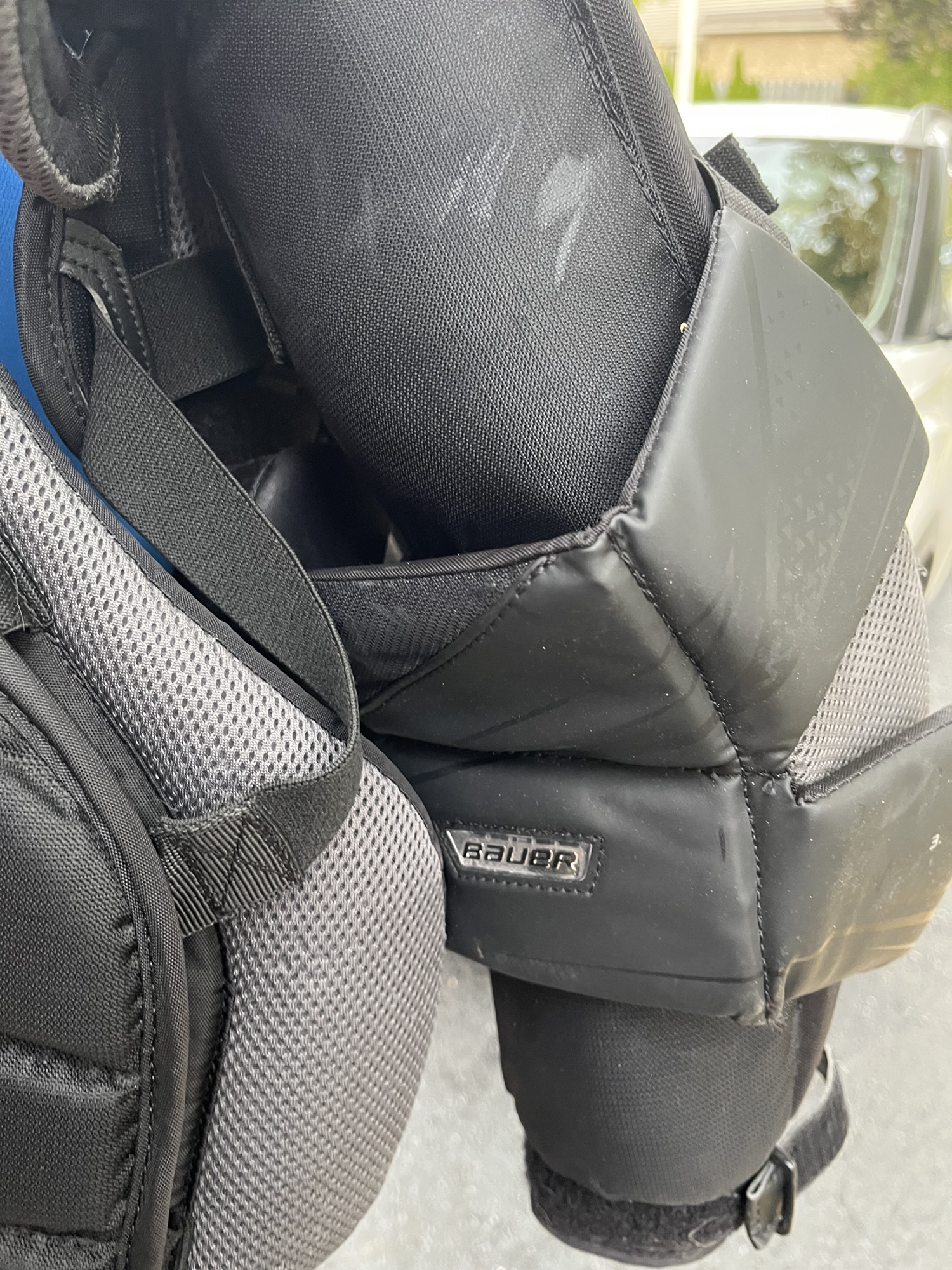 Intermediate Large Bauer Elite Goalie Chest Protector SidelineSwap