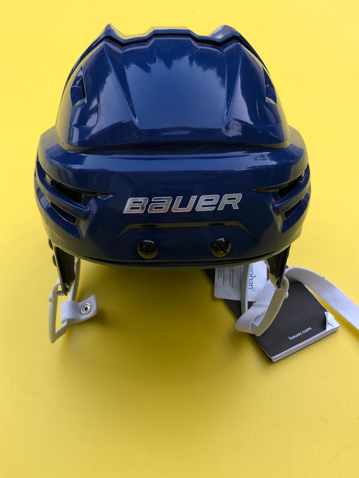 New Medium Bauer ReAkt Helmet SIZE SR M HECC certification valid until