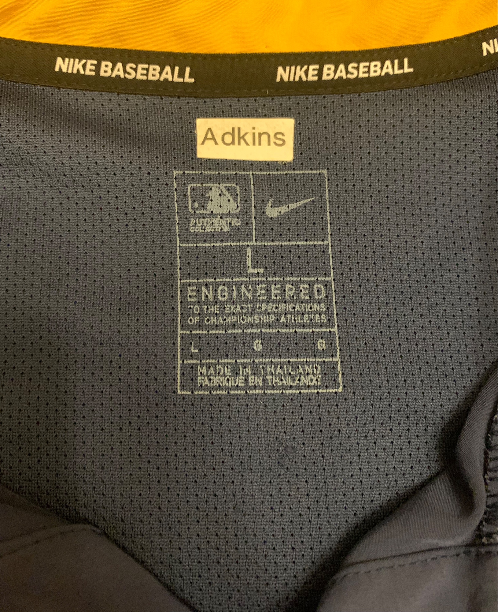 Team Issued Milwaukee Brewers Nike Cage Jacket SidelineSwap