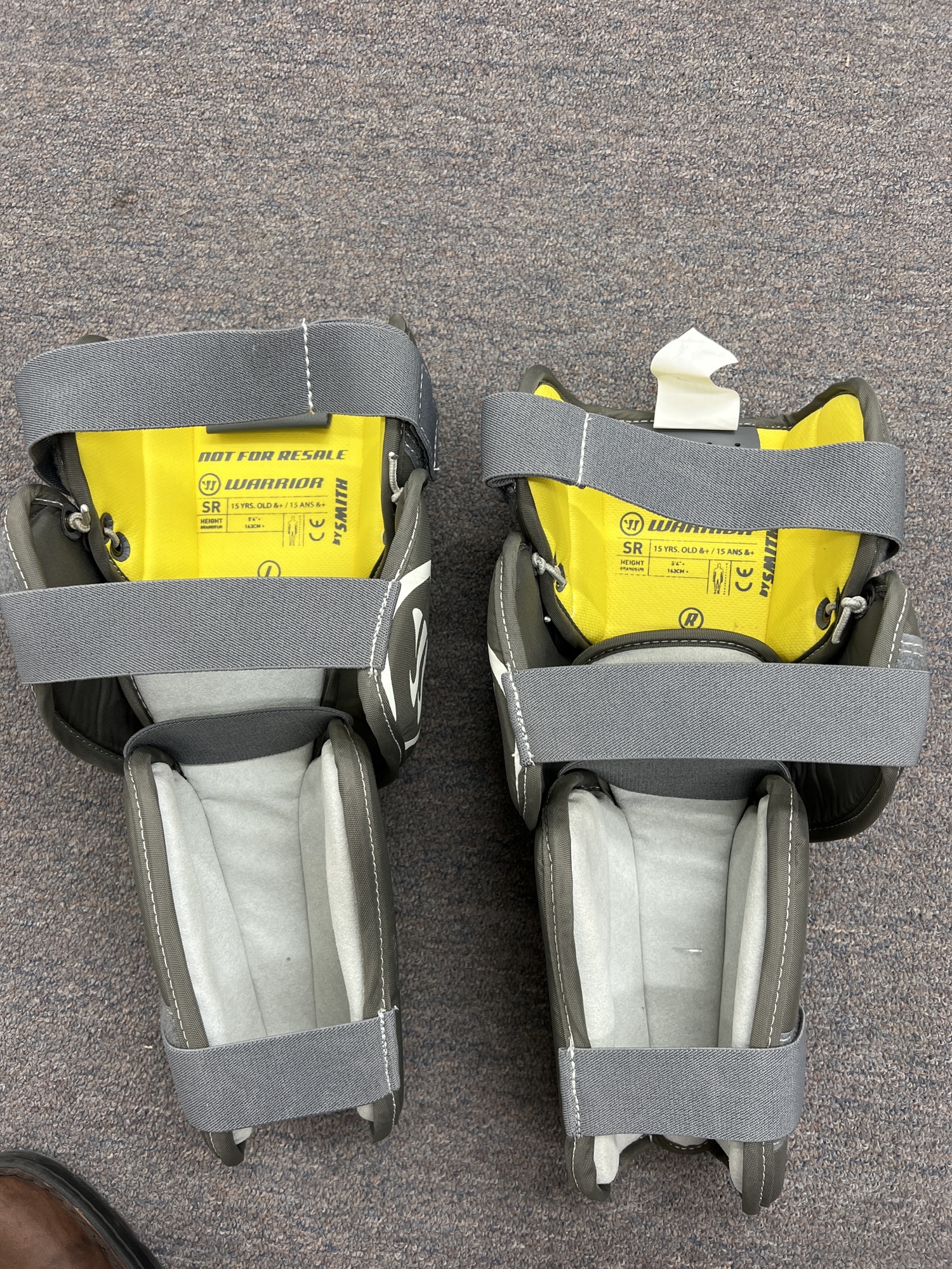 Warrior RGT2 Knee Pads Sr SidelineSwap