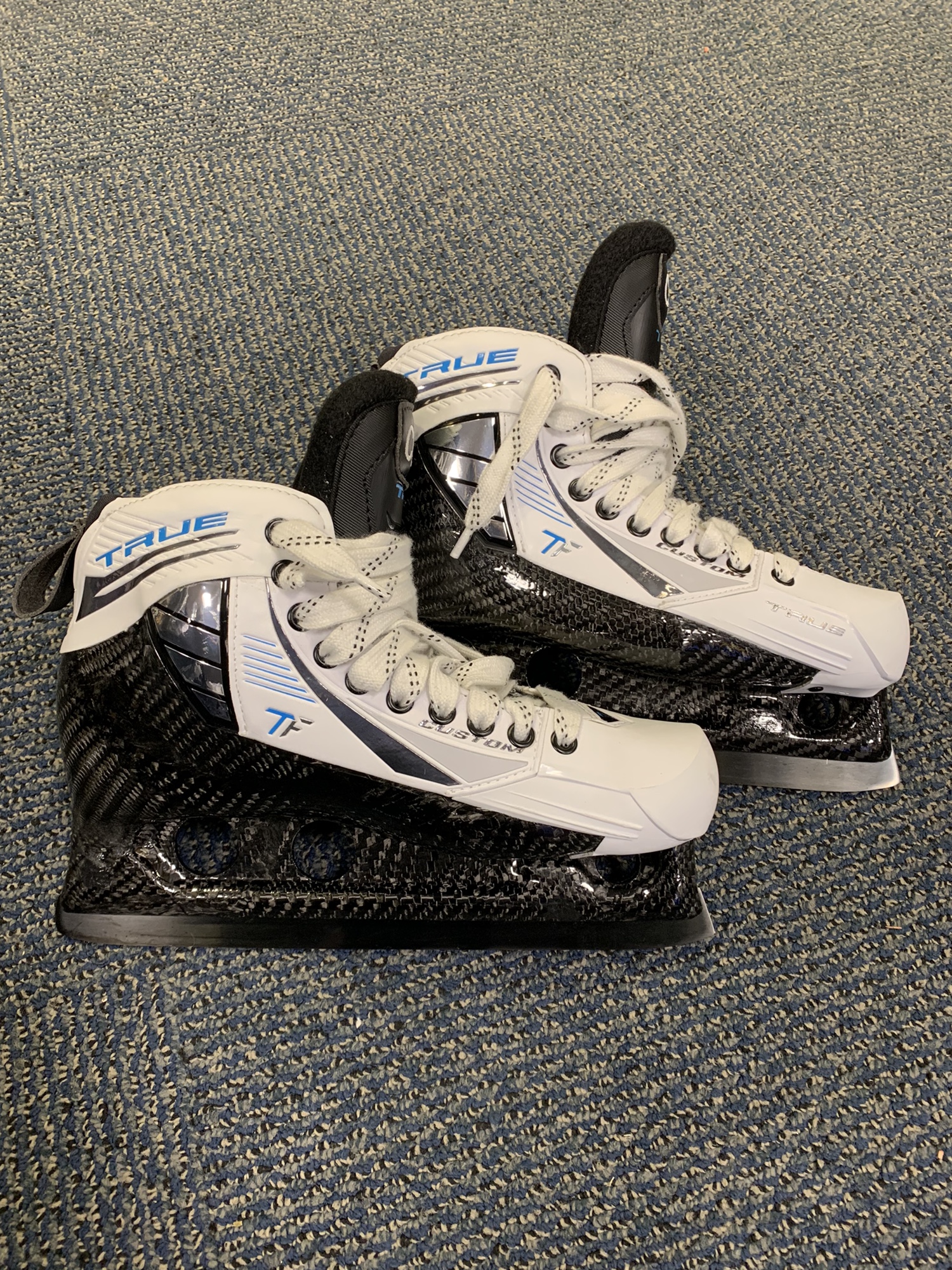 Pro Stock 2022 true one piece goalie skates (brand new) SidelineSwap