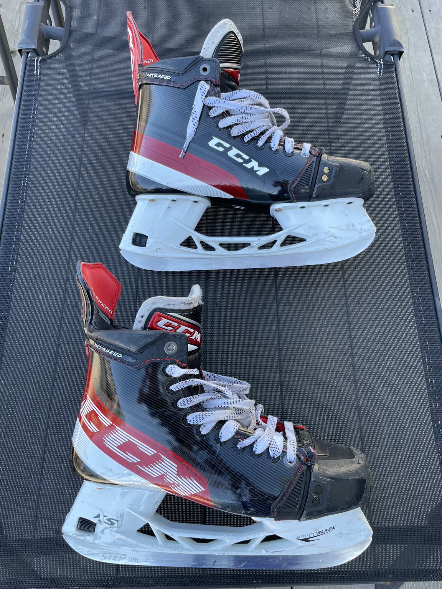 Used CCM Regular Width Size 9.5 JetSpeed FT4 Hockey Skates SidelineSwap