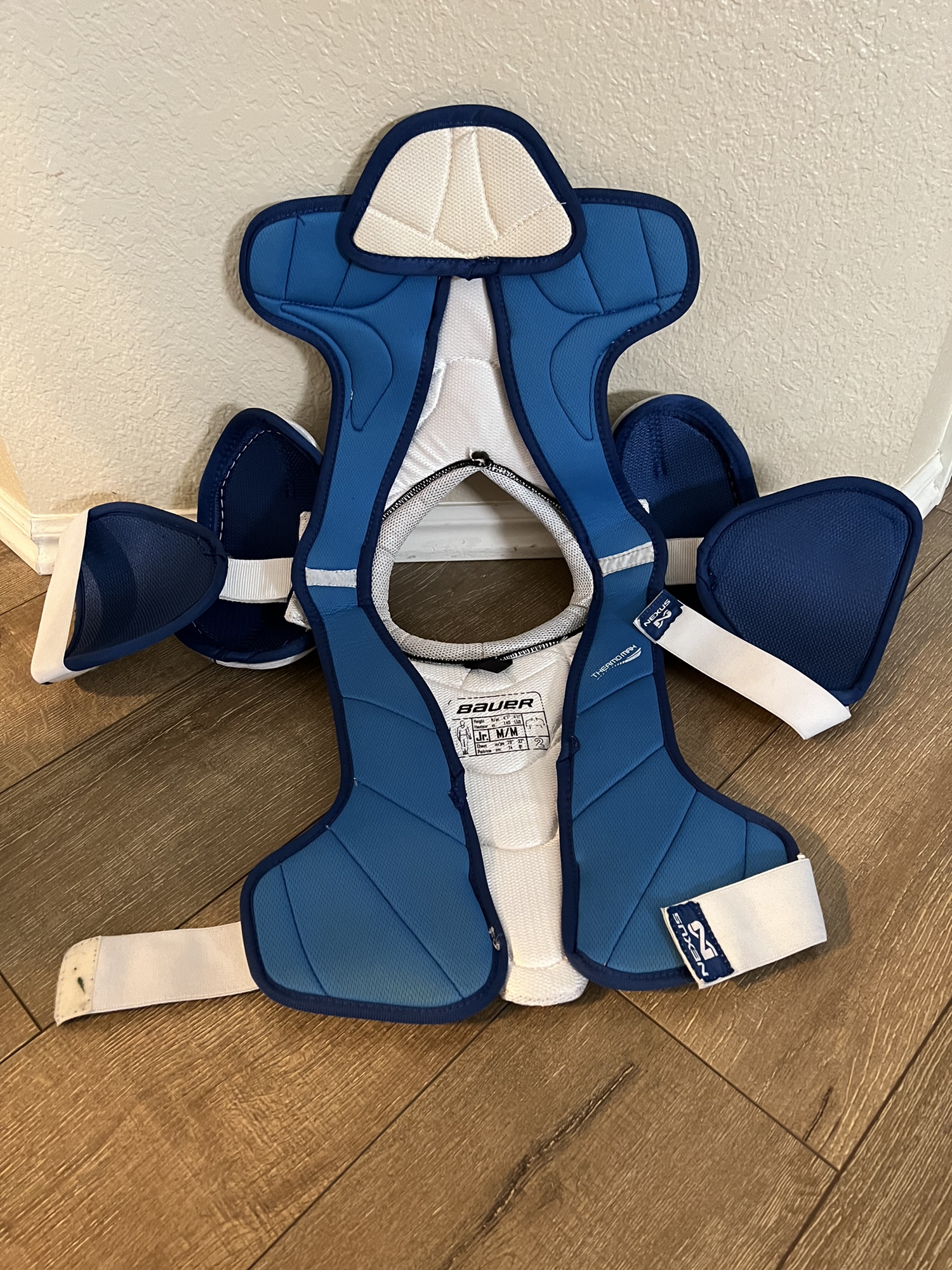 Junior Medium Bauer Nexus N9000 Shoulder Pads SidelineSwap